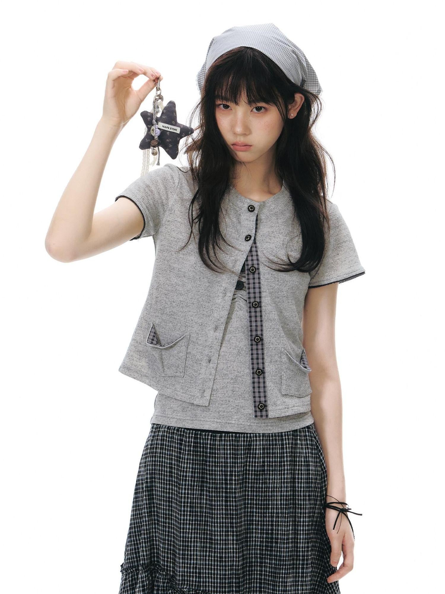NAPSNAPS Colorblock Knit Buttoned Cropped Women&