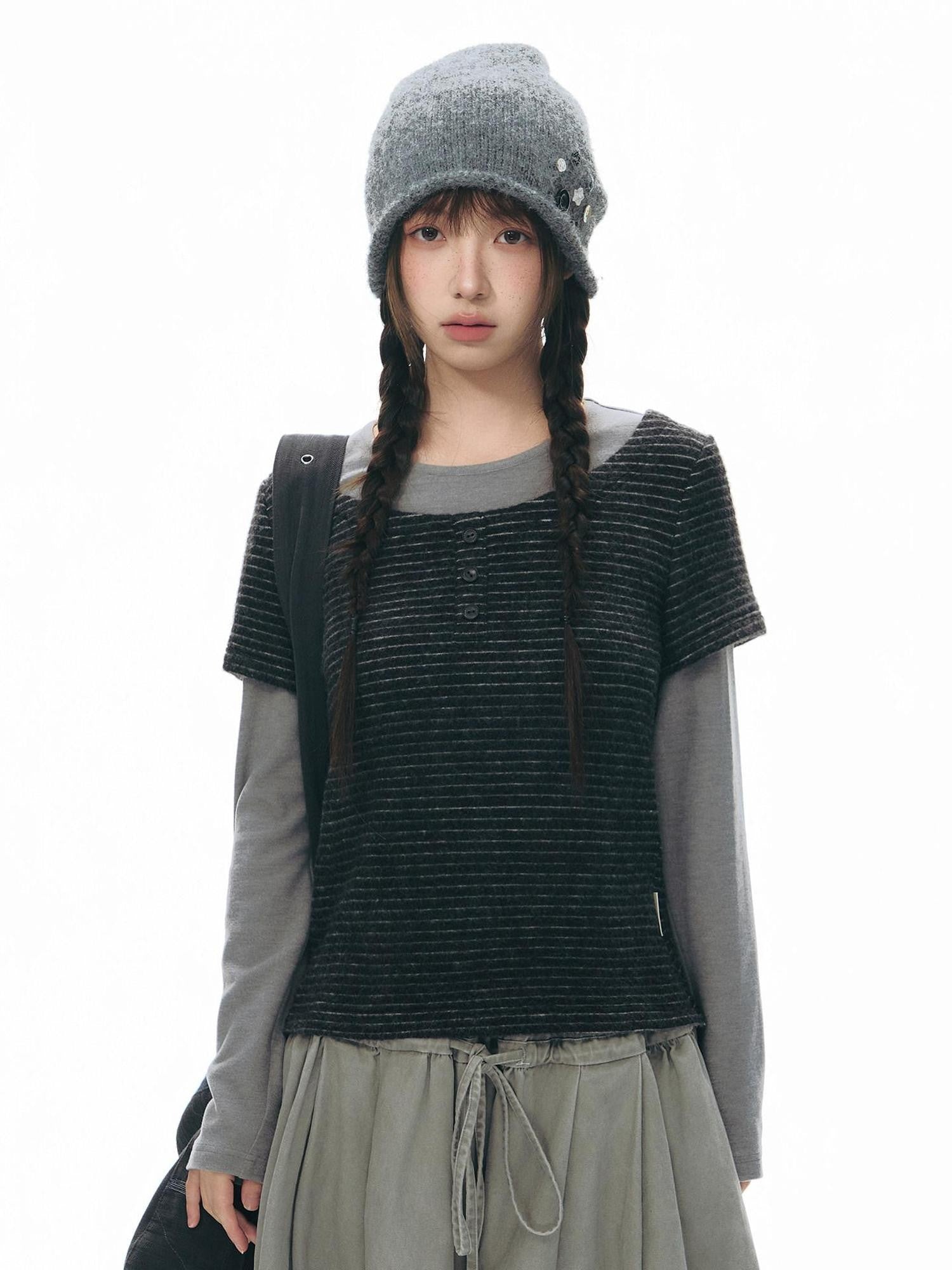 NAPSNAPS Light Gray Handmade Button Rolled Brim High Top Women&