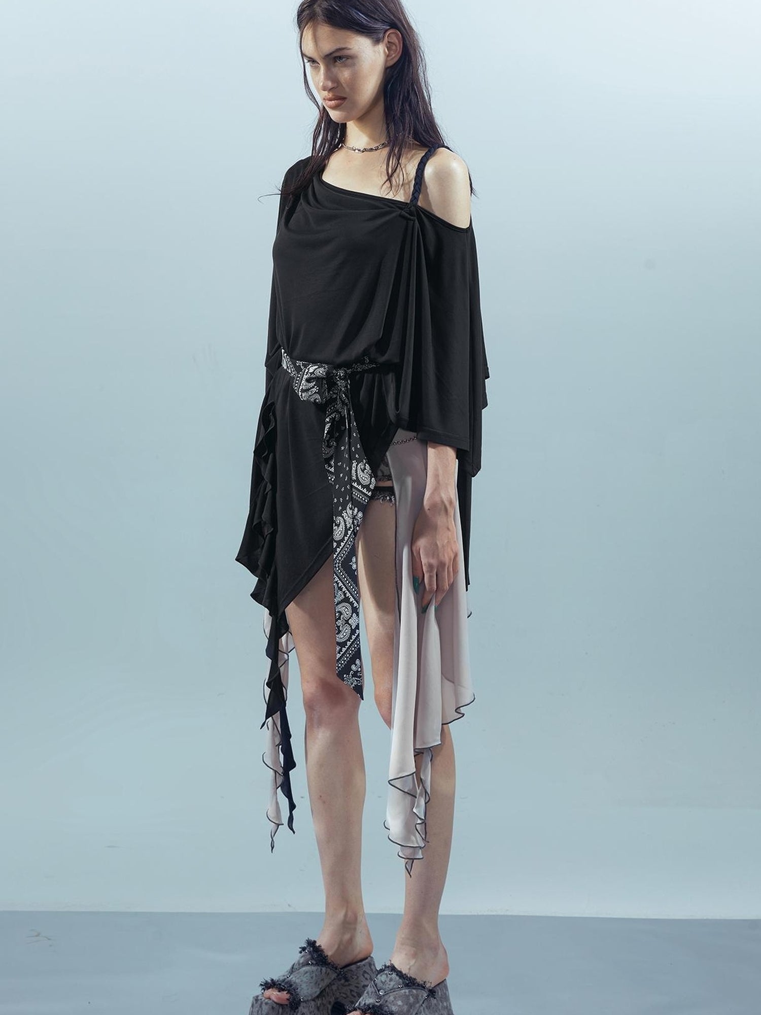 UpdateNN NORTH NODE Asymmetrical Ruffle One Shoulder Top