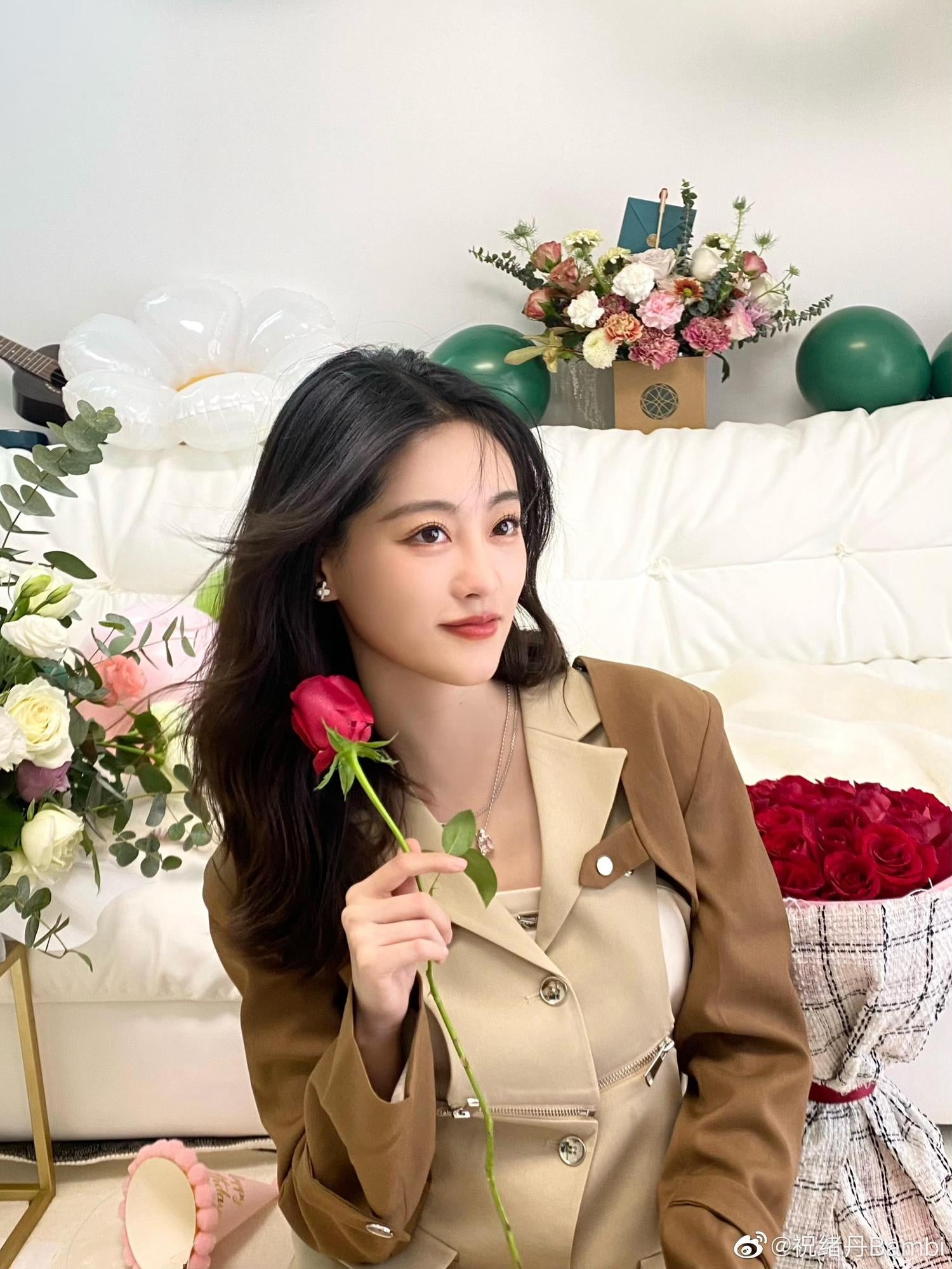 NN NORTH NODE Deconstructable Twin Flame Suit Set V-neck T-shirt Long Sleeve