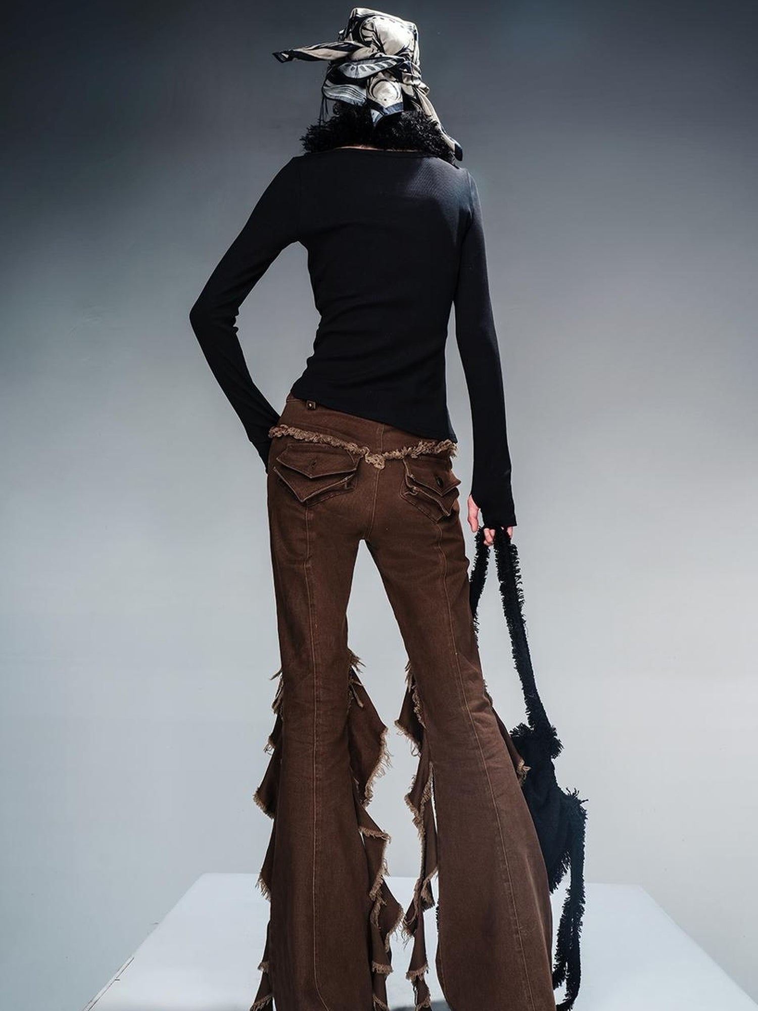 NN NORTH NODE Detachable Fur Collar Knit Top With Asymmetric Hem