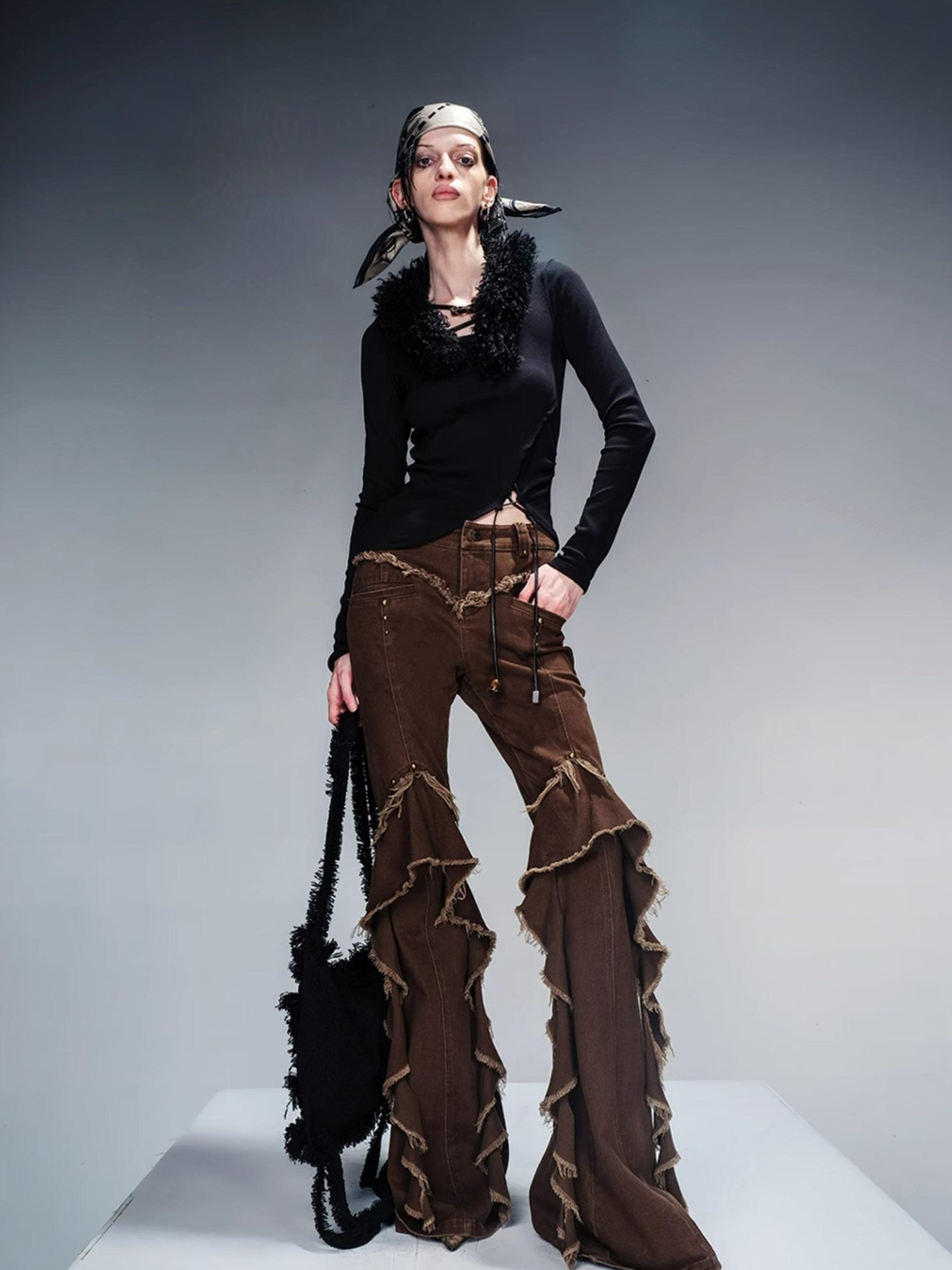 NN NORTH NODE Detachable Fur Collar Knit Top With Asymmetric Hem