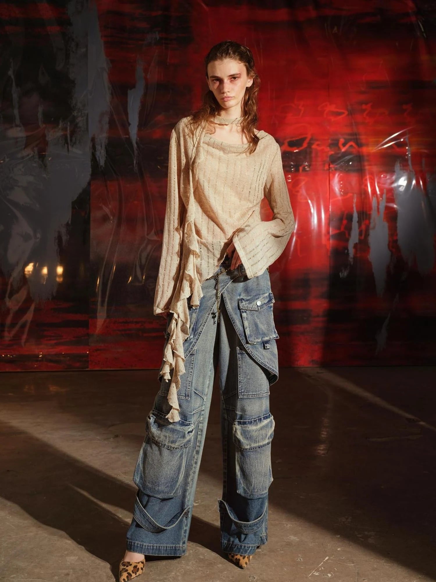 Dune Wasteland Style Irregular Ruffled Knit Top V-Neck T-Shirt Long-Sleeve