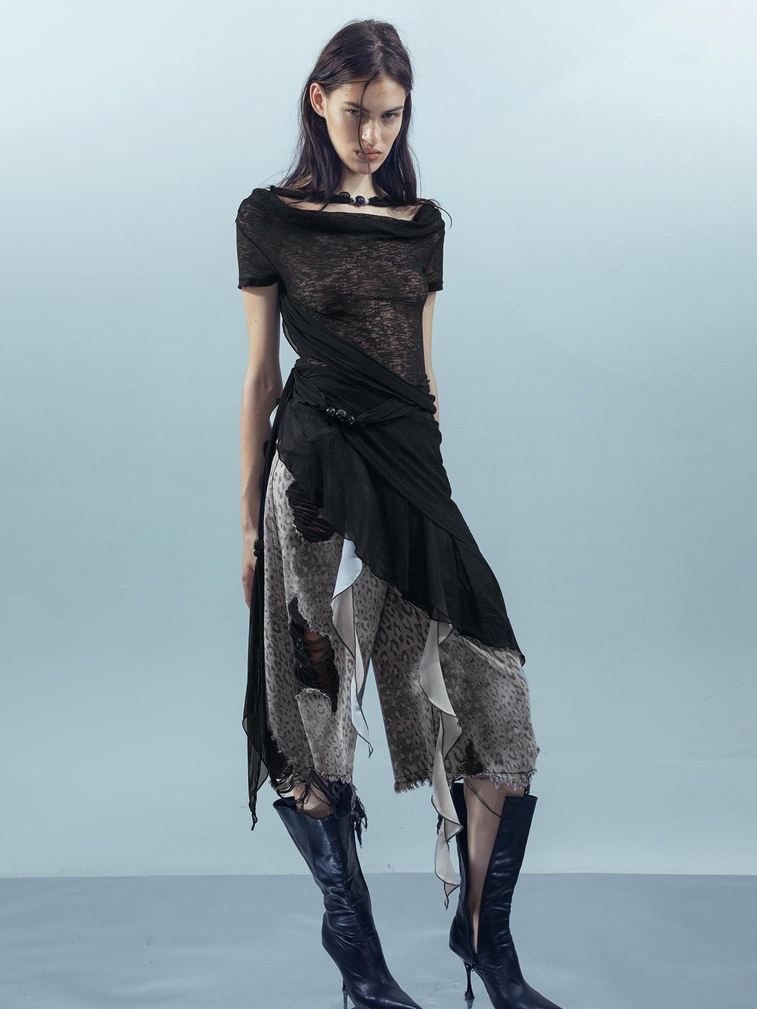 UpdateNN NORTH NODE Ethereal Threads Mirage T-shirt With Beaded Mesh V-neck Long-Sleeve