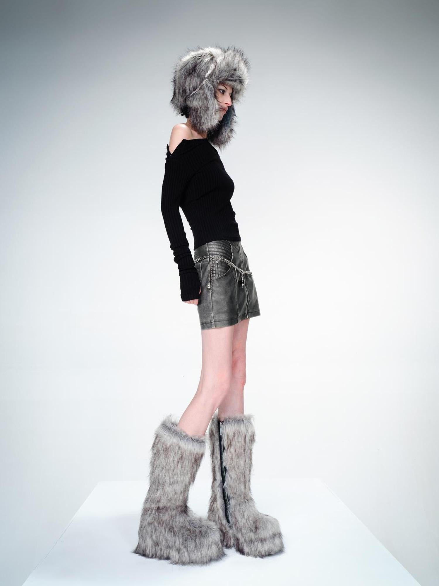 UpdateNN NORTH NODE Oversized Slanted Shoulder Knit Top