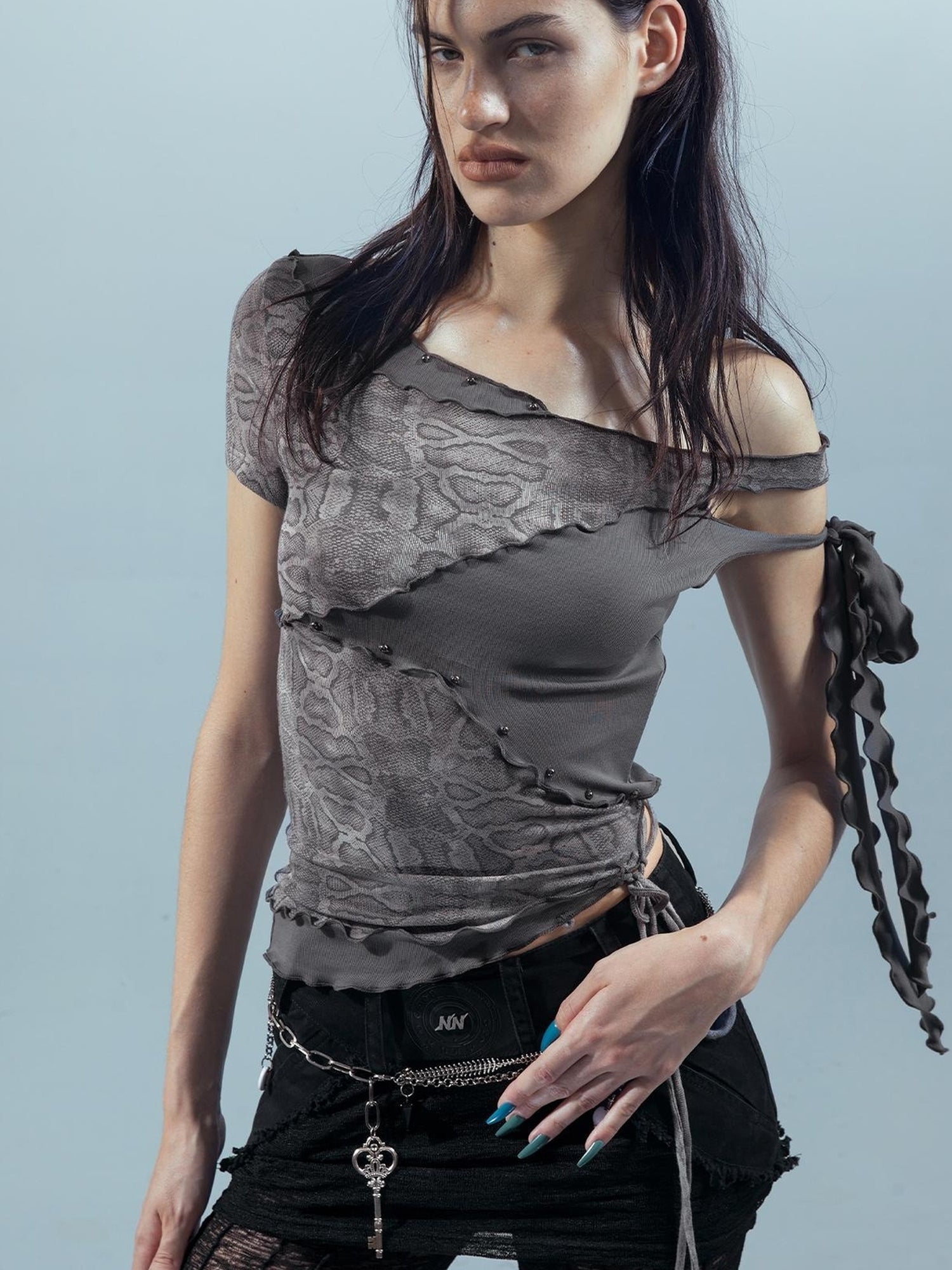UpdateNN NORTH NODE Piscean Loom Ethereal Threads Asymmetric Knot V-Neck T-Shirt Long-Sleeve