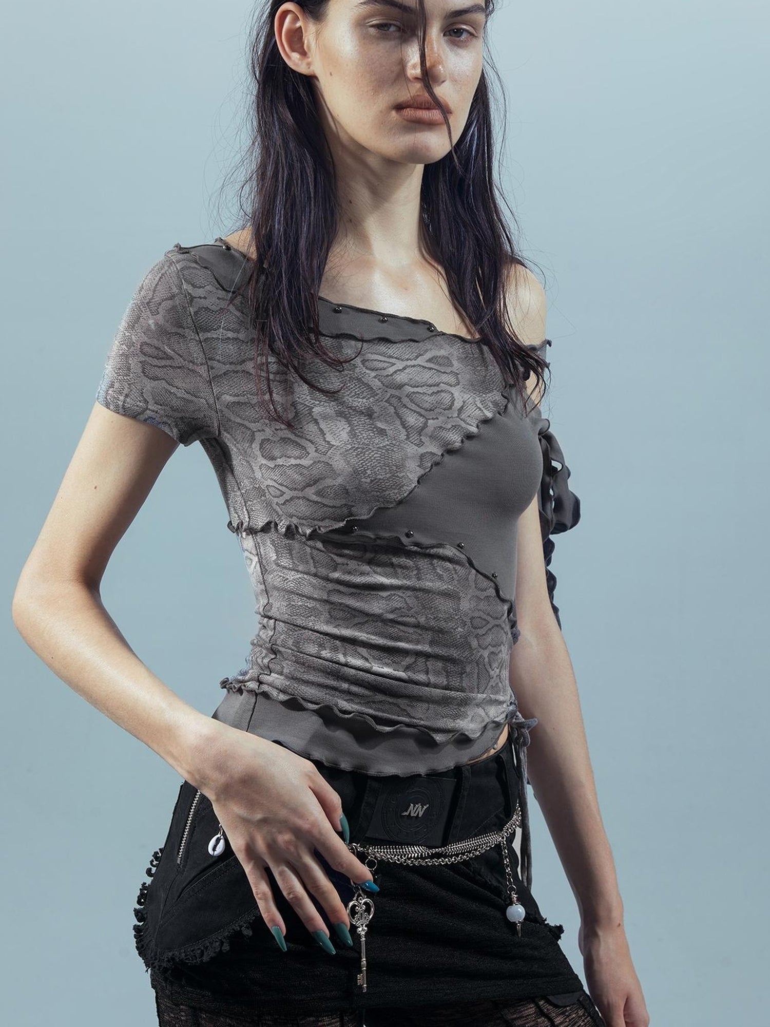 UpdateNN NORTH NODE Piscean Loom Ethereal Threads Asymmetric Knot V-Neck T-Shirt Long-Sleeve