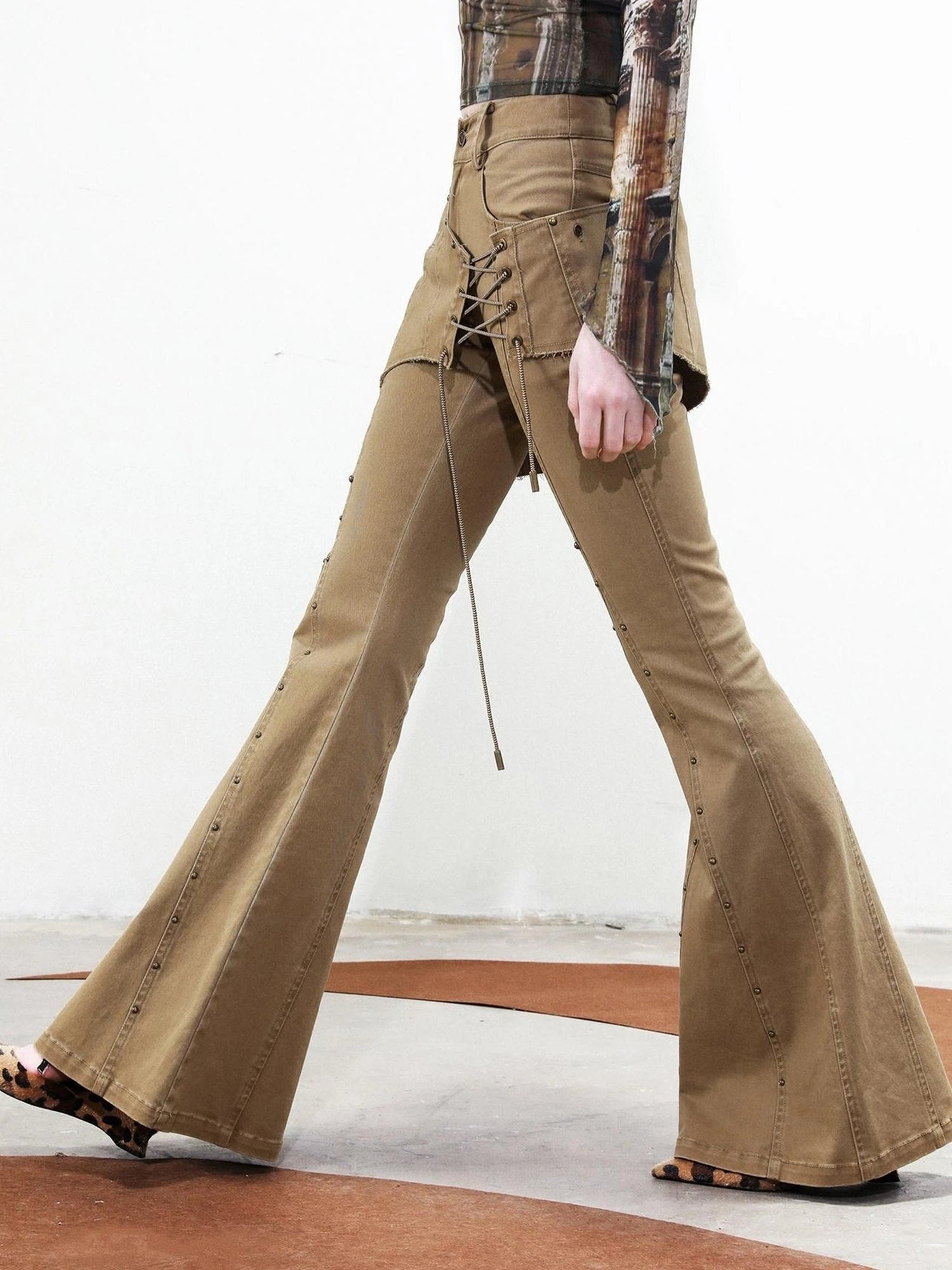 Rivet Chorus Flared Pants With Detachable Apron