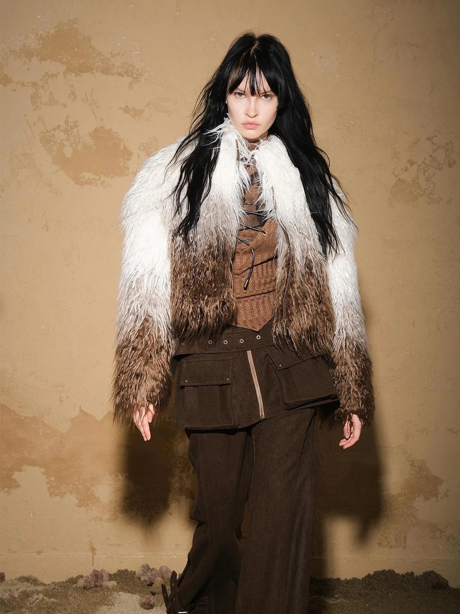 Sand City Gradient Fuzzy Coat V-neck T-shirt Long Sleeve