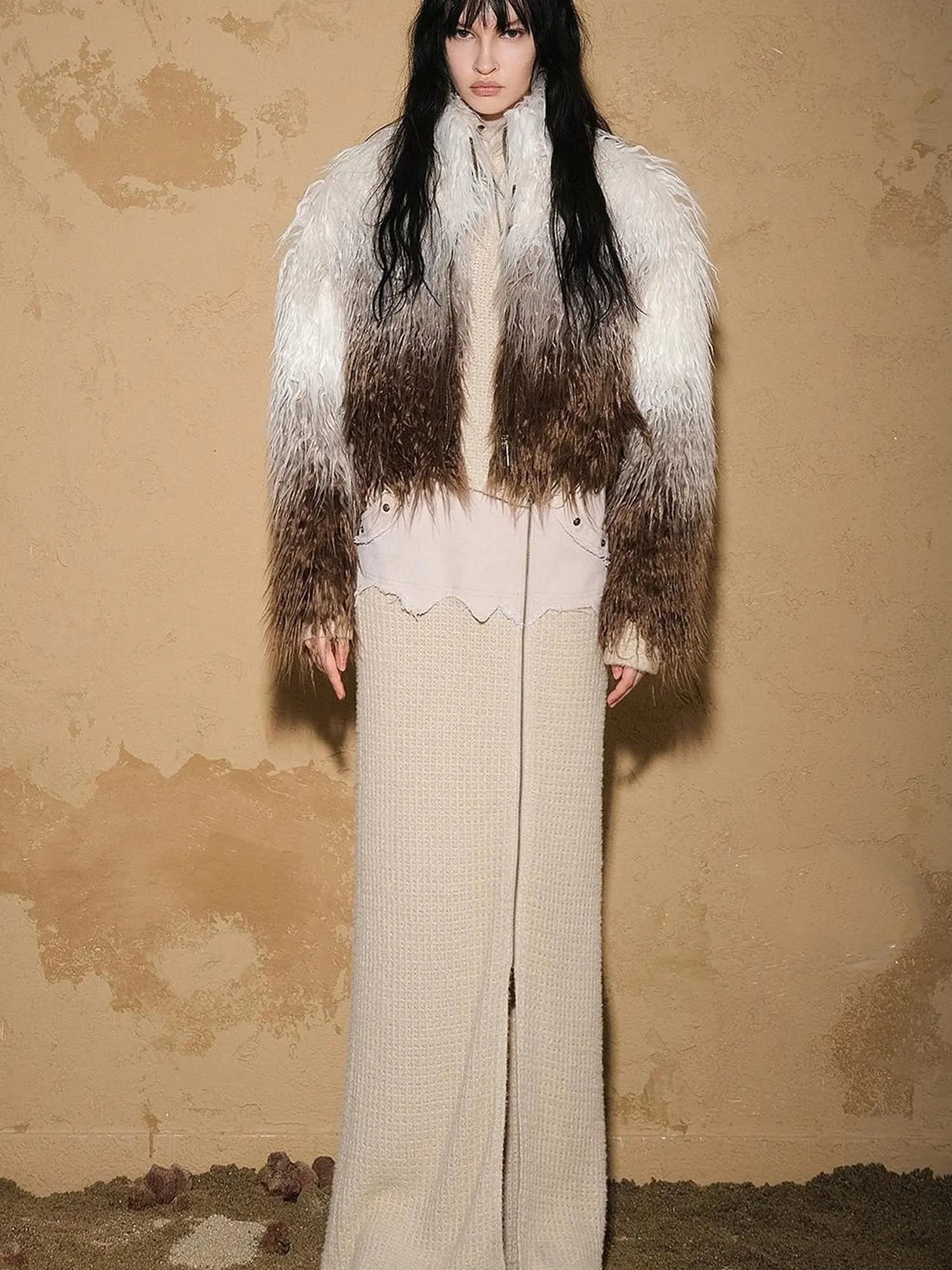 Sand City Gradient Fuzzy Coat V-neck T-shirt Long Sleeve