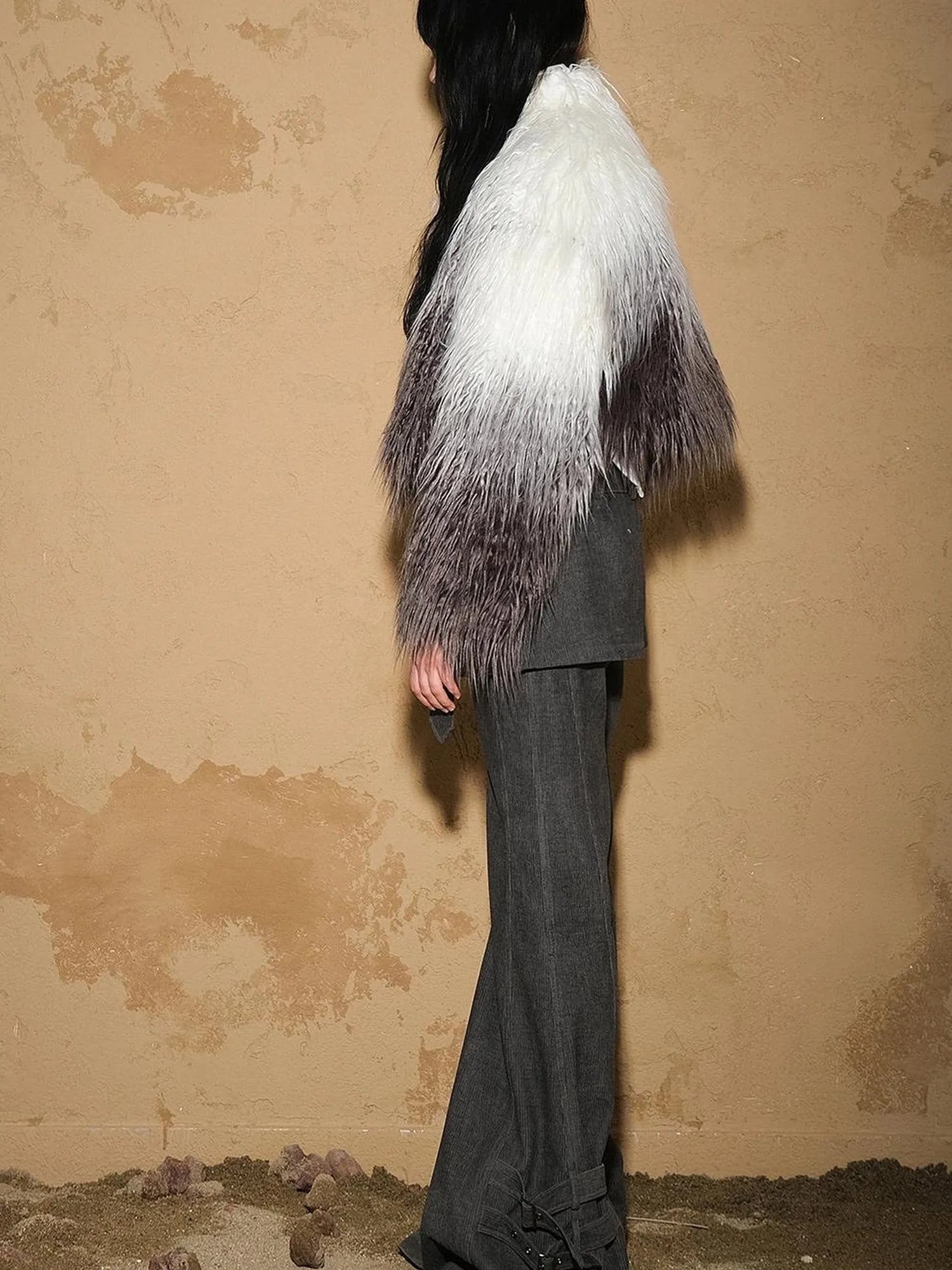 Sand City Gradient Fuzzy Coat V-neck T-shirt Long Sleeve