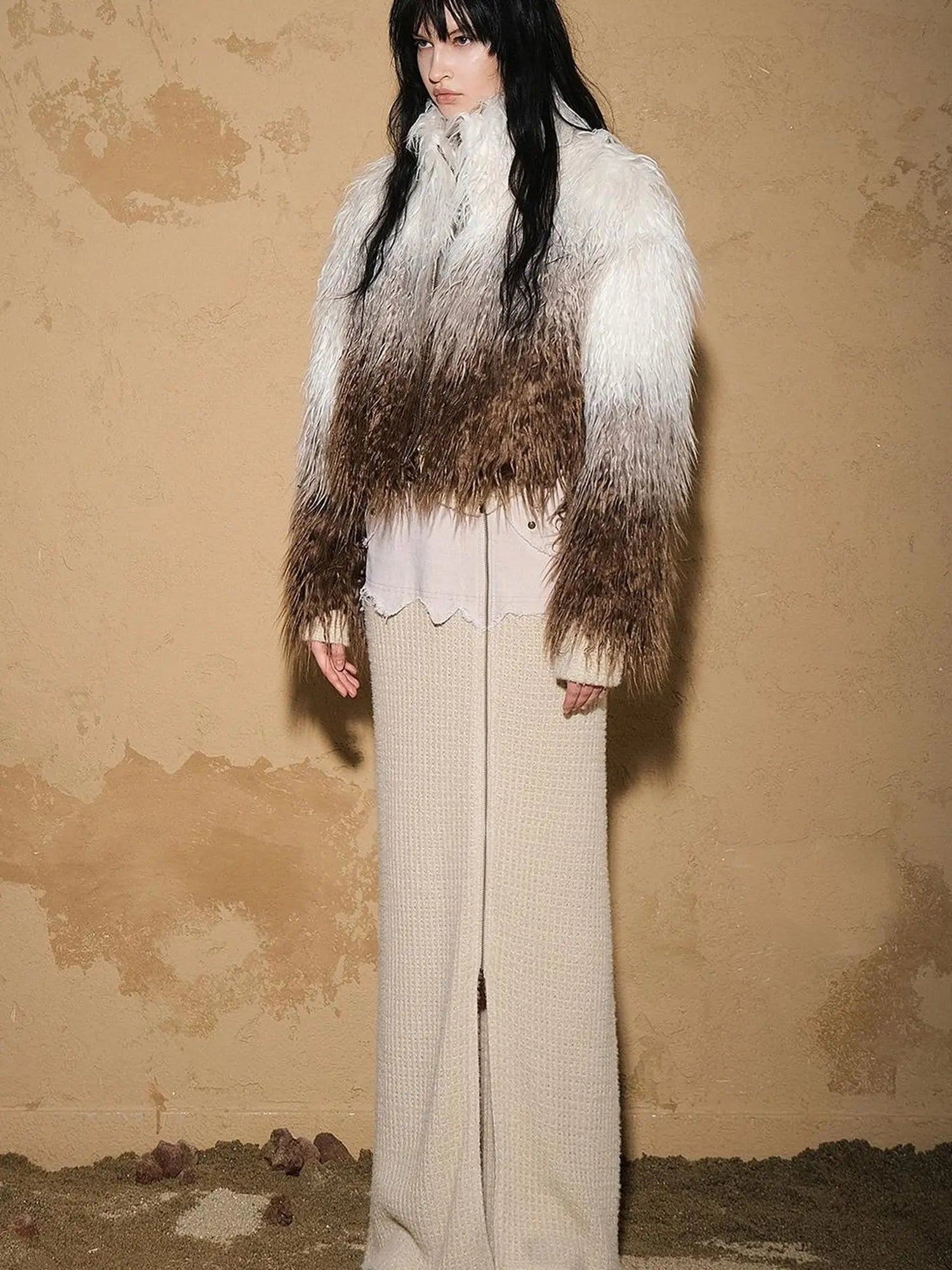 Sand City Gradient Fuzzy Coat V-neck T-shirt Long Sleeve