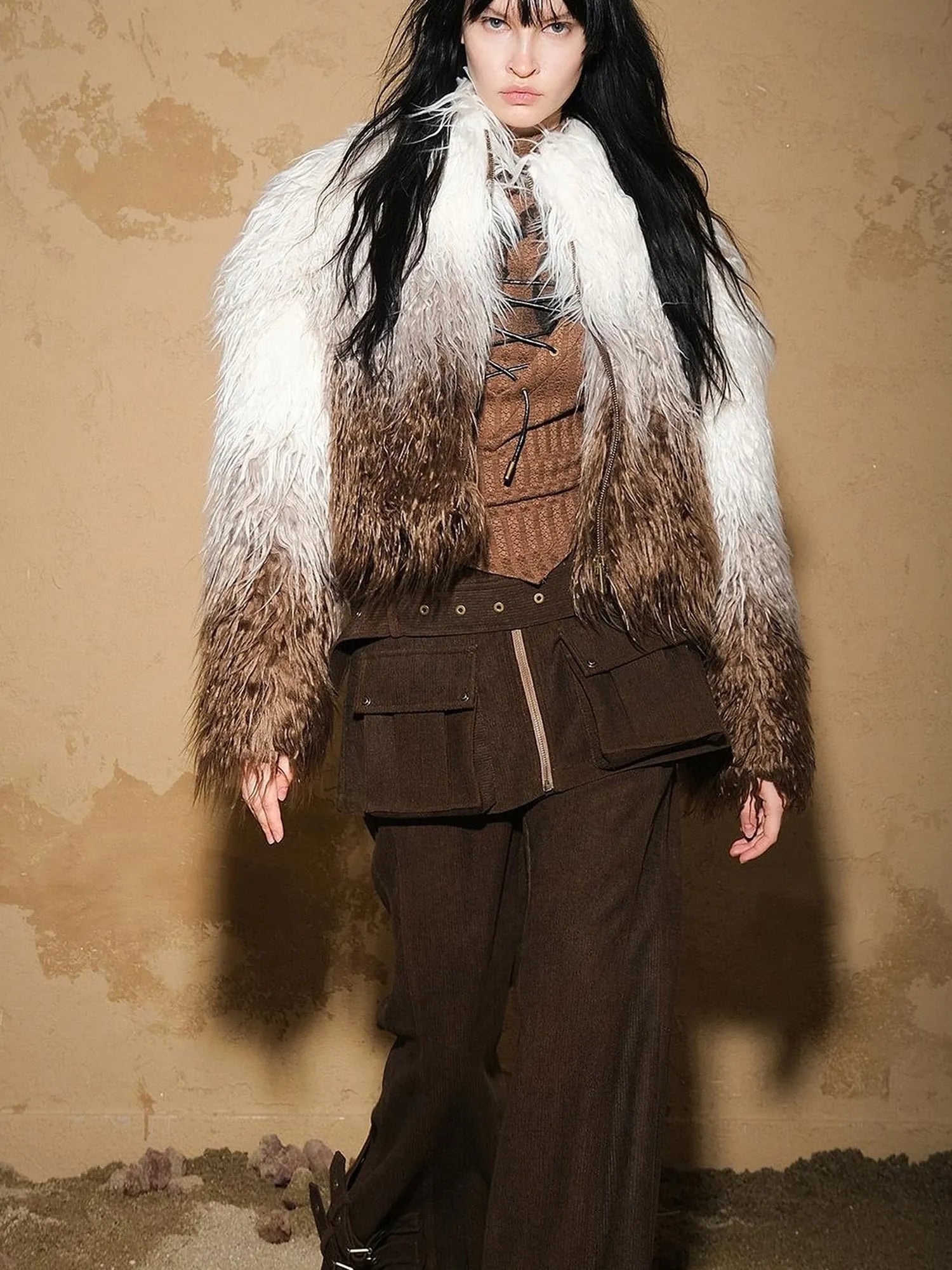 Sand City Gradient Fuzzy Coat V-neck T-shirt Long Sleeve