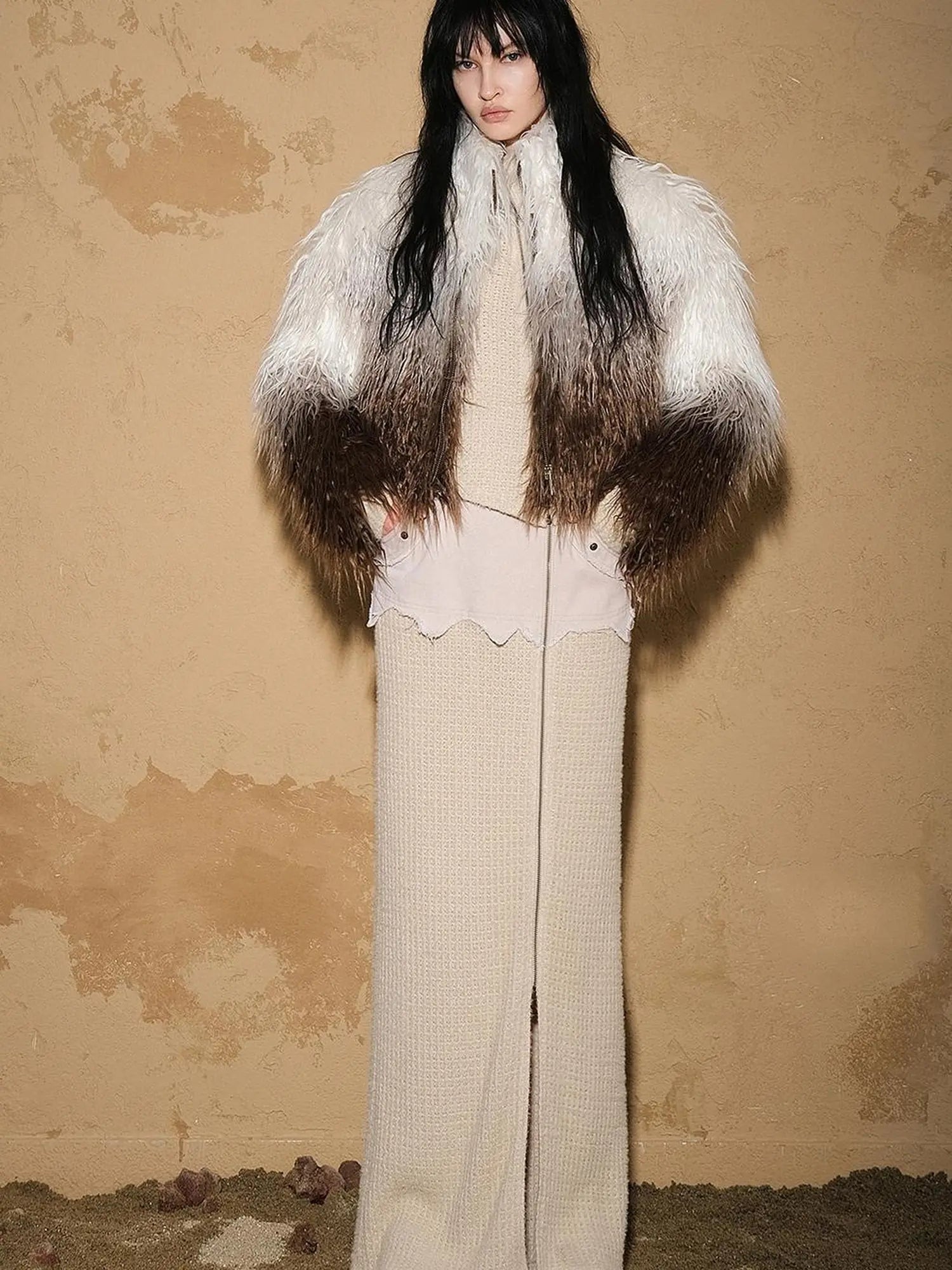 Sand City Gradient Fuzzy Coat V-neck T-shirt Long Sleeve