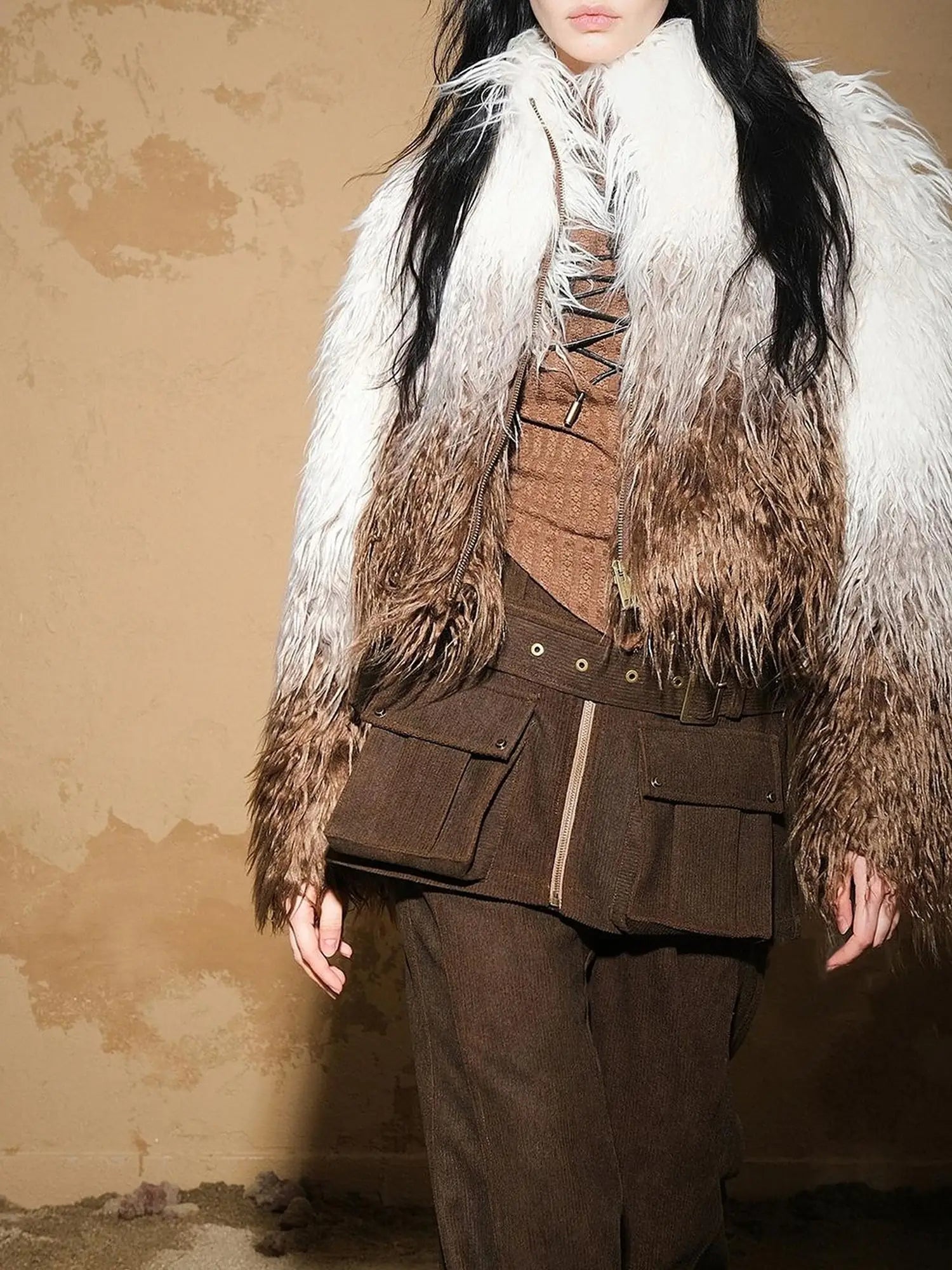 Sand City Gradient Fuzzy Coat V-neck T-shirt Long Sleeve