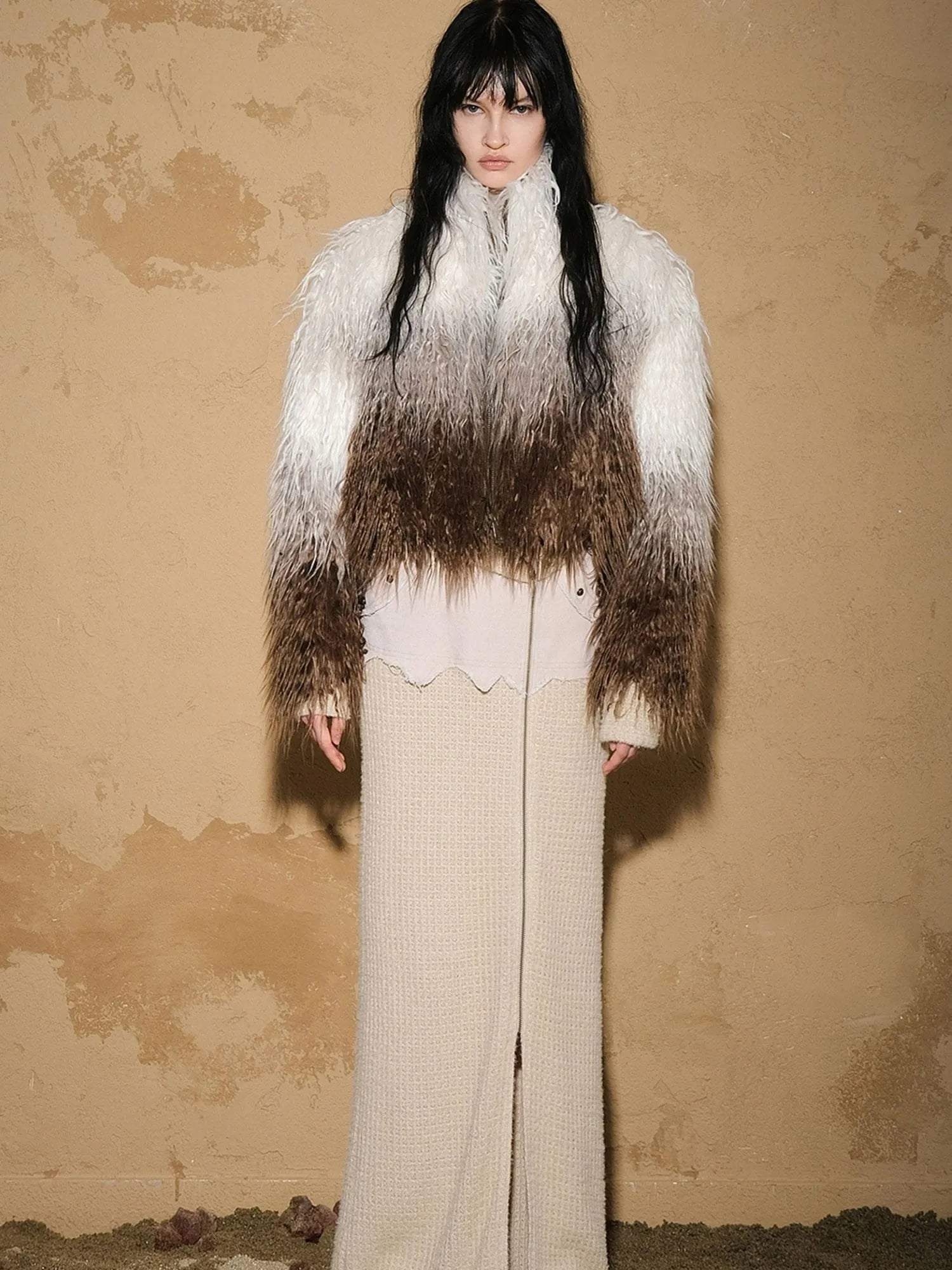 Sand City Gradient Fuzzy Coat V-neck T-shirt Long Sleeve