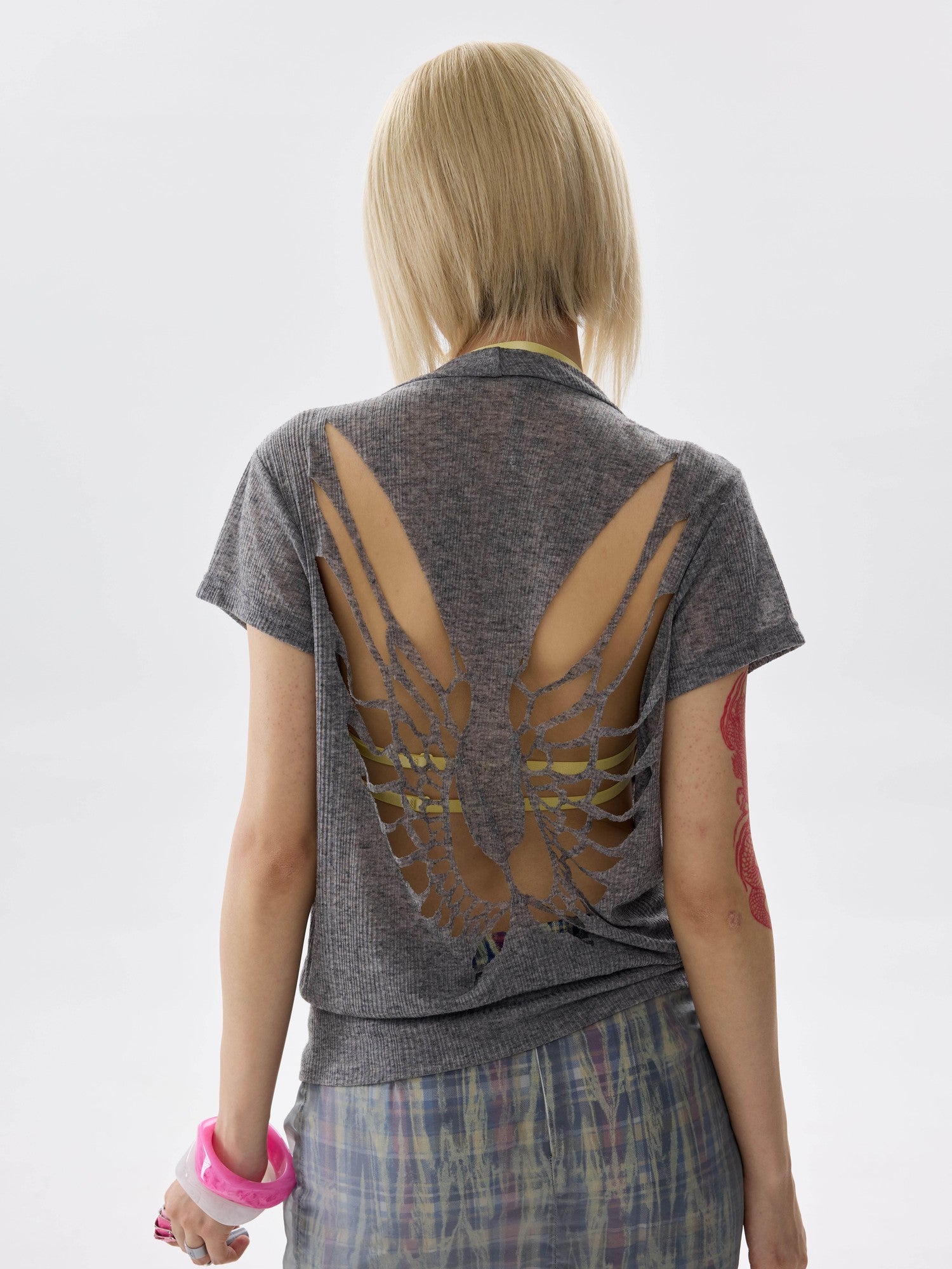 NONAME SPACE Cutout Wing Skin Friendly Scoop Neck Women&