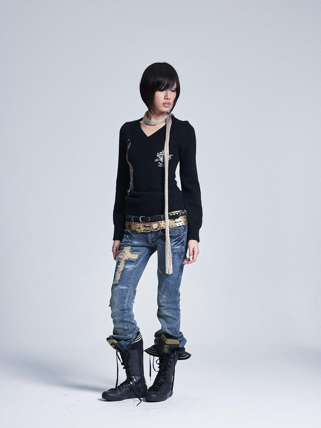 NONAME SPACE Lantern Sleeve Printed V-neck Slim Fit Women&