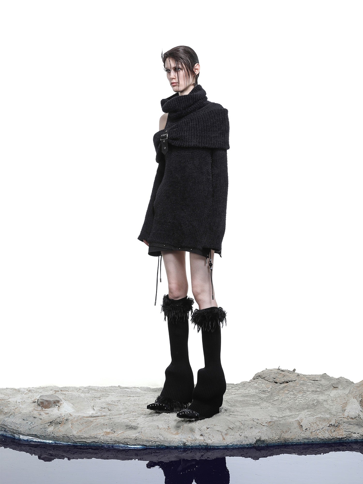 NORTH NODE Armor Inspired Stacked Thick High Neck Women&