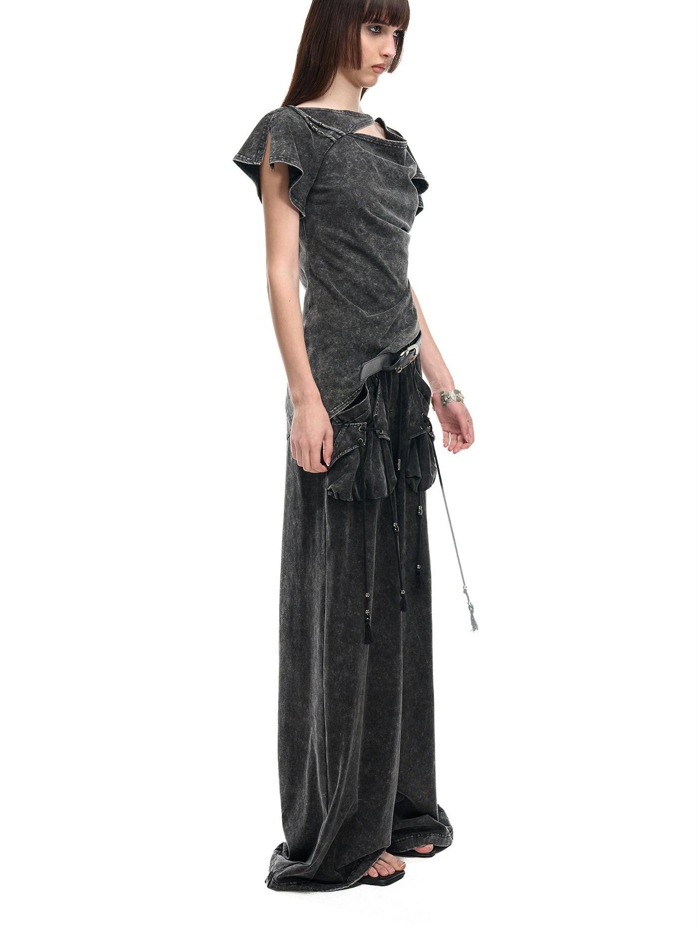 NORTH NODE Asymmetric Ruffle Sleeve Round Neck Slim Fit Women&
