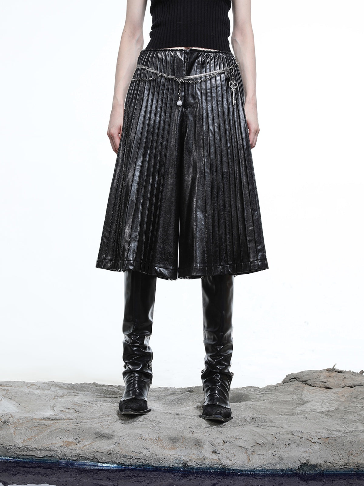 NORTH_NODE_Black_Accordion_Pleated_Wide_Leg_Flared_Natural_Waist_Women&