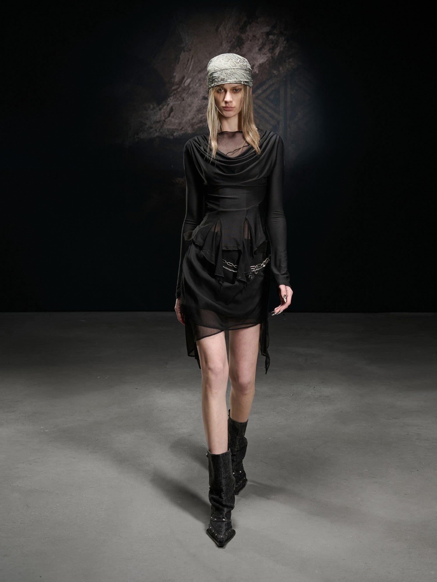 NORTH NODE Black Ruffle Asymmetric Spliced Mid Waist Women&