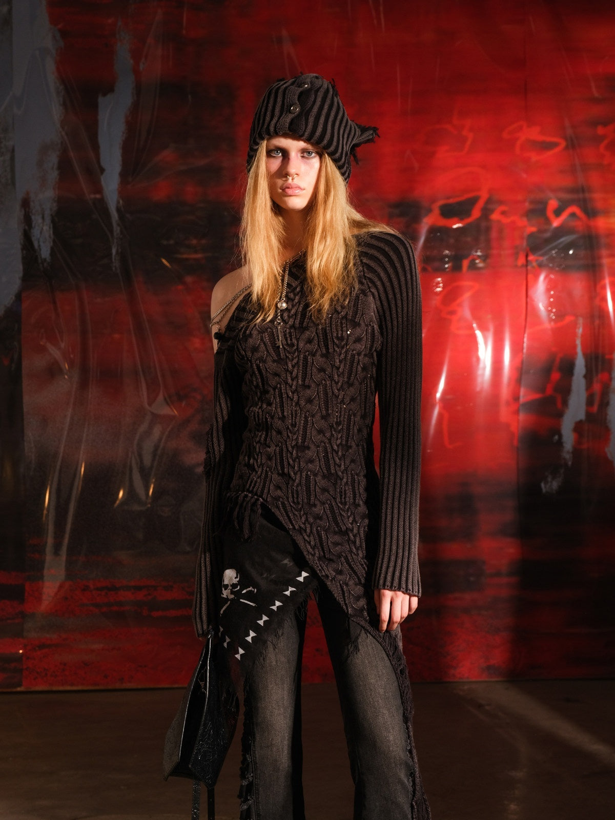 NORTH_NODE_Burnt_Texture_Distressed_Irregular_Women&