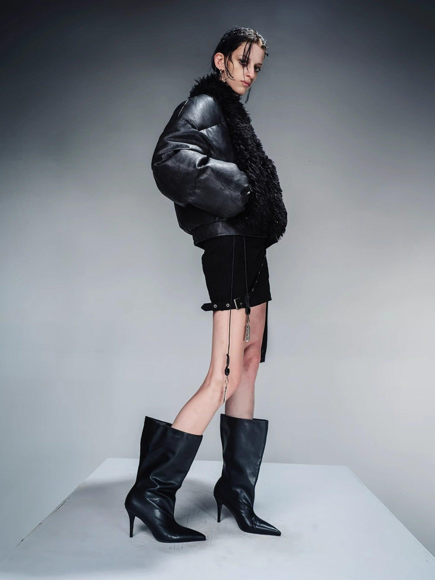 NORTH NODE Cropped Fur Collar Leather Panel Women&