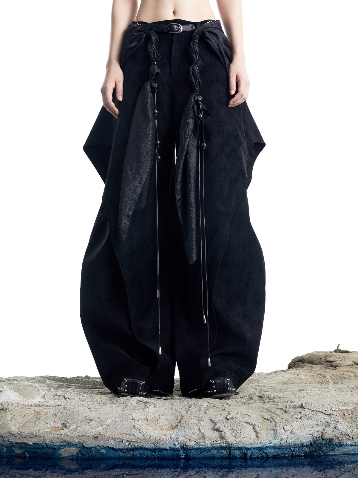 NORTH_NODE_Deconstructed_Pleated_Zipper_Natural_Waist_Women&