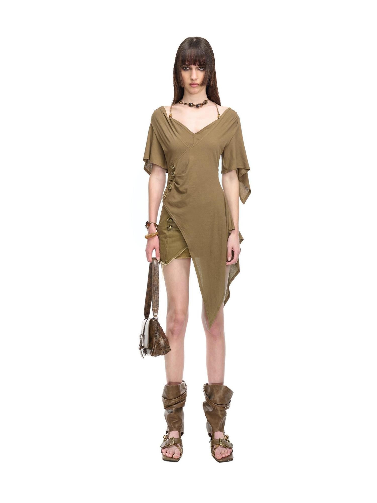 NORTH NODE Halter V-neck Irregular Diagonal Pleated Women&