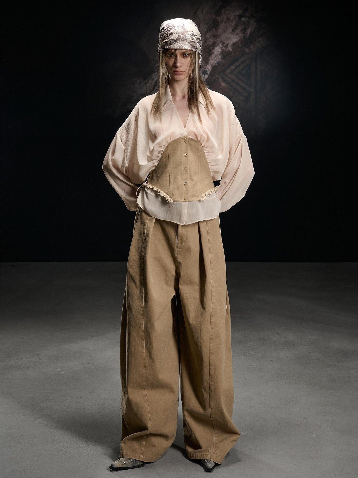 NORTH NODE Khaki Splice Cinched Waist V-neck Slim Women&