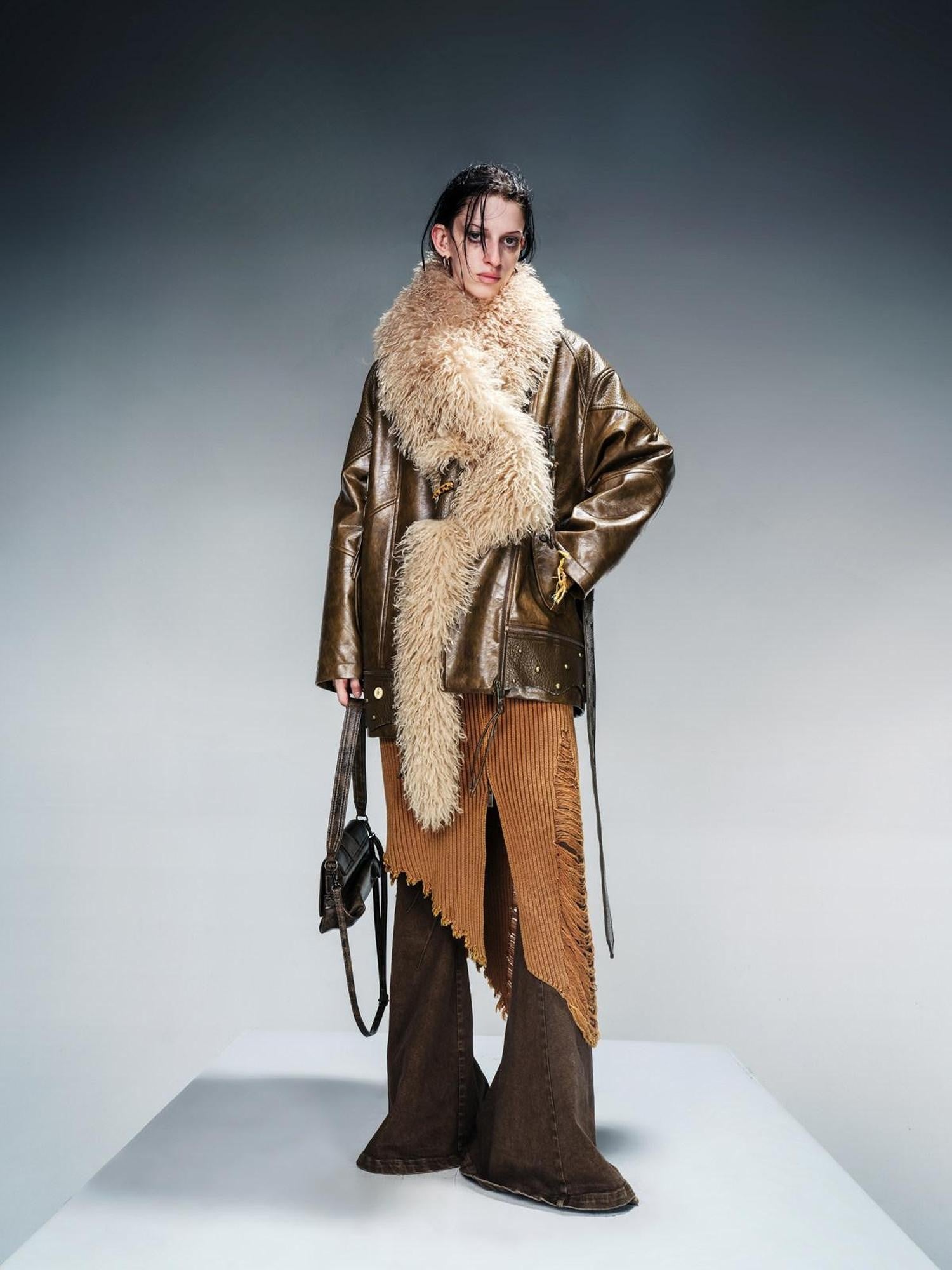 NORTH NODE Quilted Detachable Fur Collar Cropped Loose Lapel Zip Women&