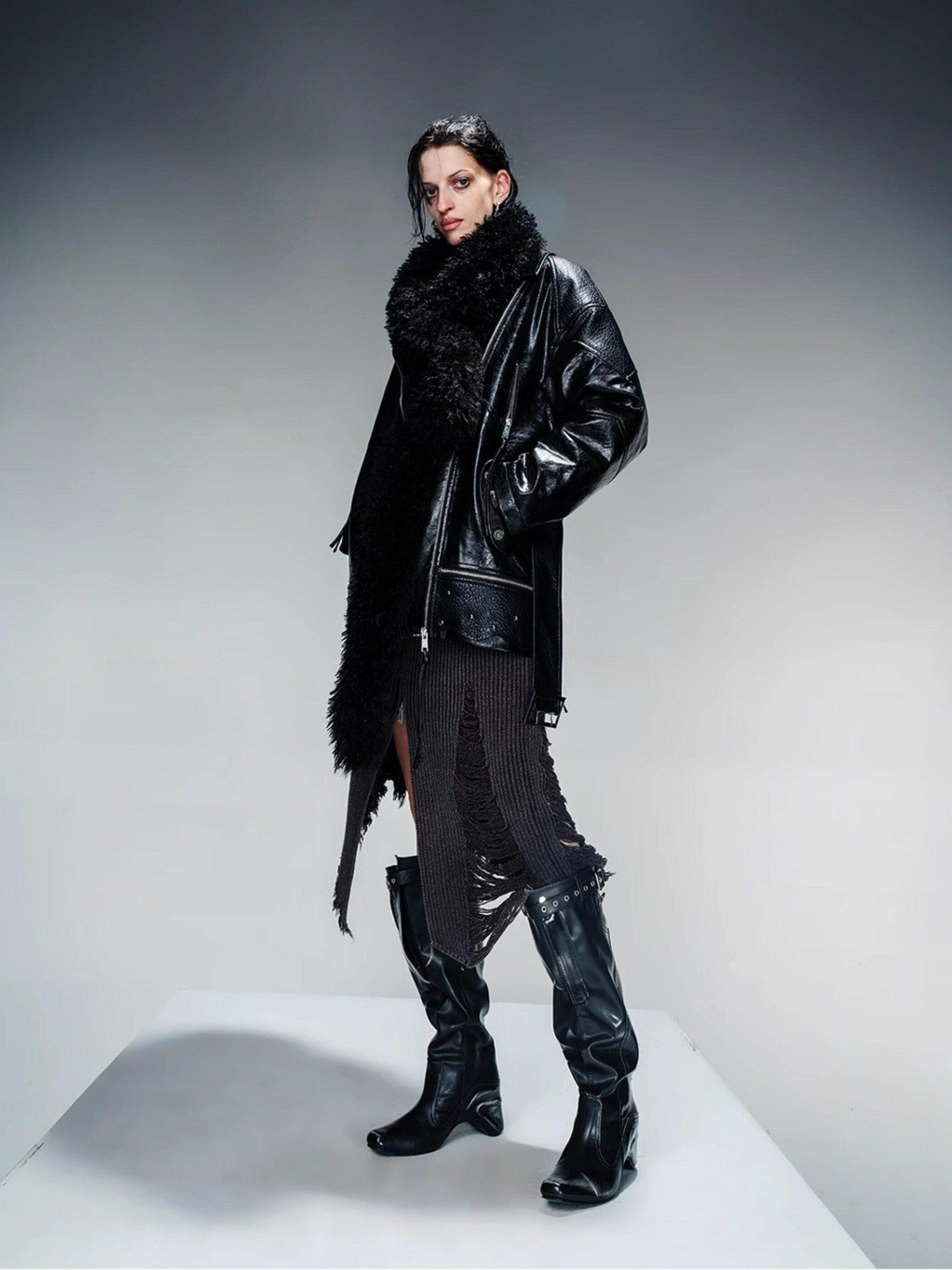 NORTH NODE Quilted Detachable Fur Collar Cropped Loose Lapel Zip Women&
