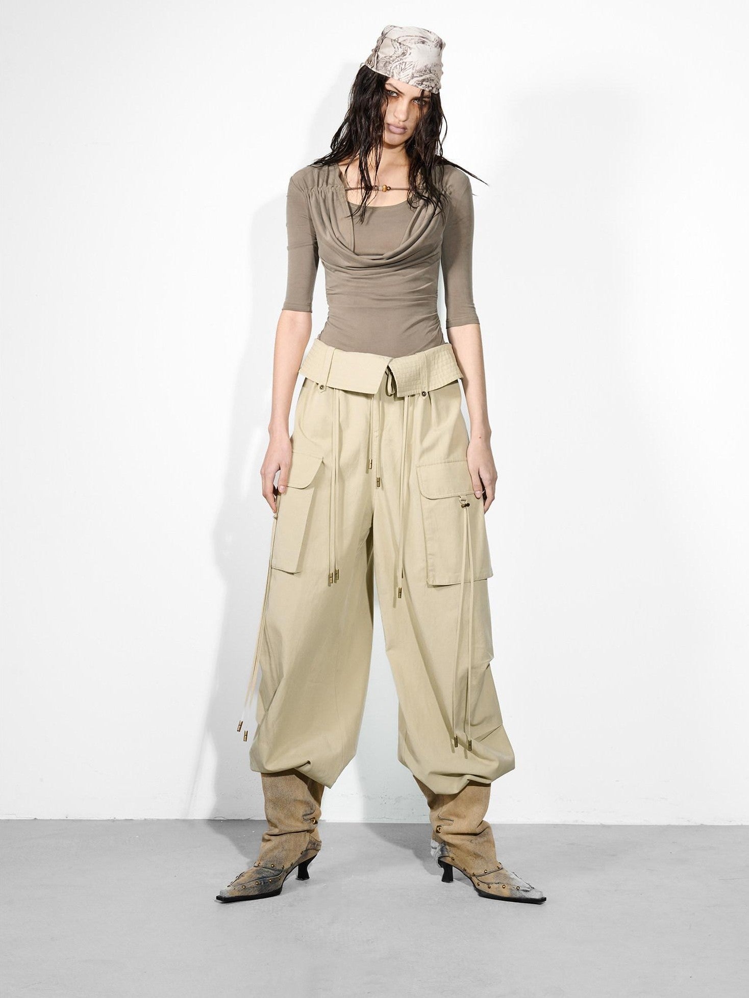 NORTH NODE Ripple Beaded U Neck Pleated Women&
