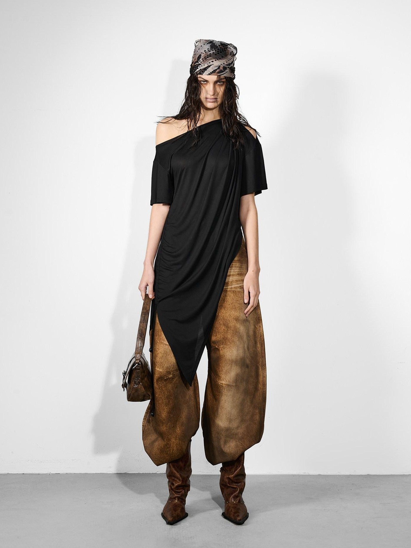 NORTH NODE Ruched Asymmetrical Off Shoulder Short Sleeve Women&