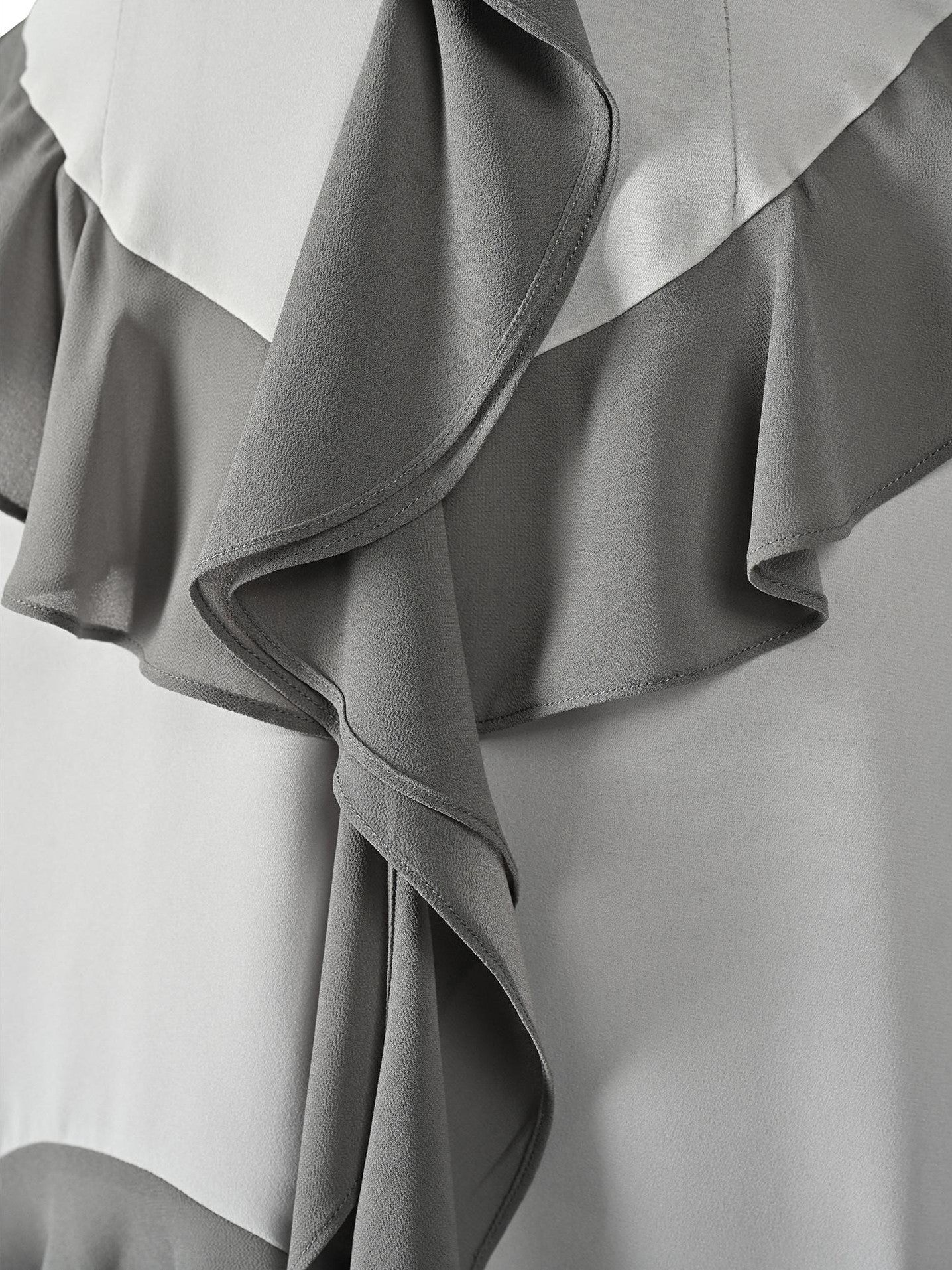 NORTH NODE Ruffled Asymmetric Spliced V-neck Women&