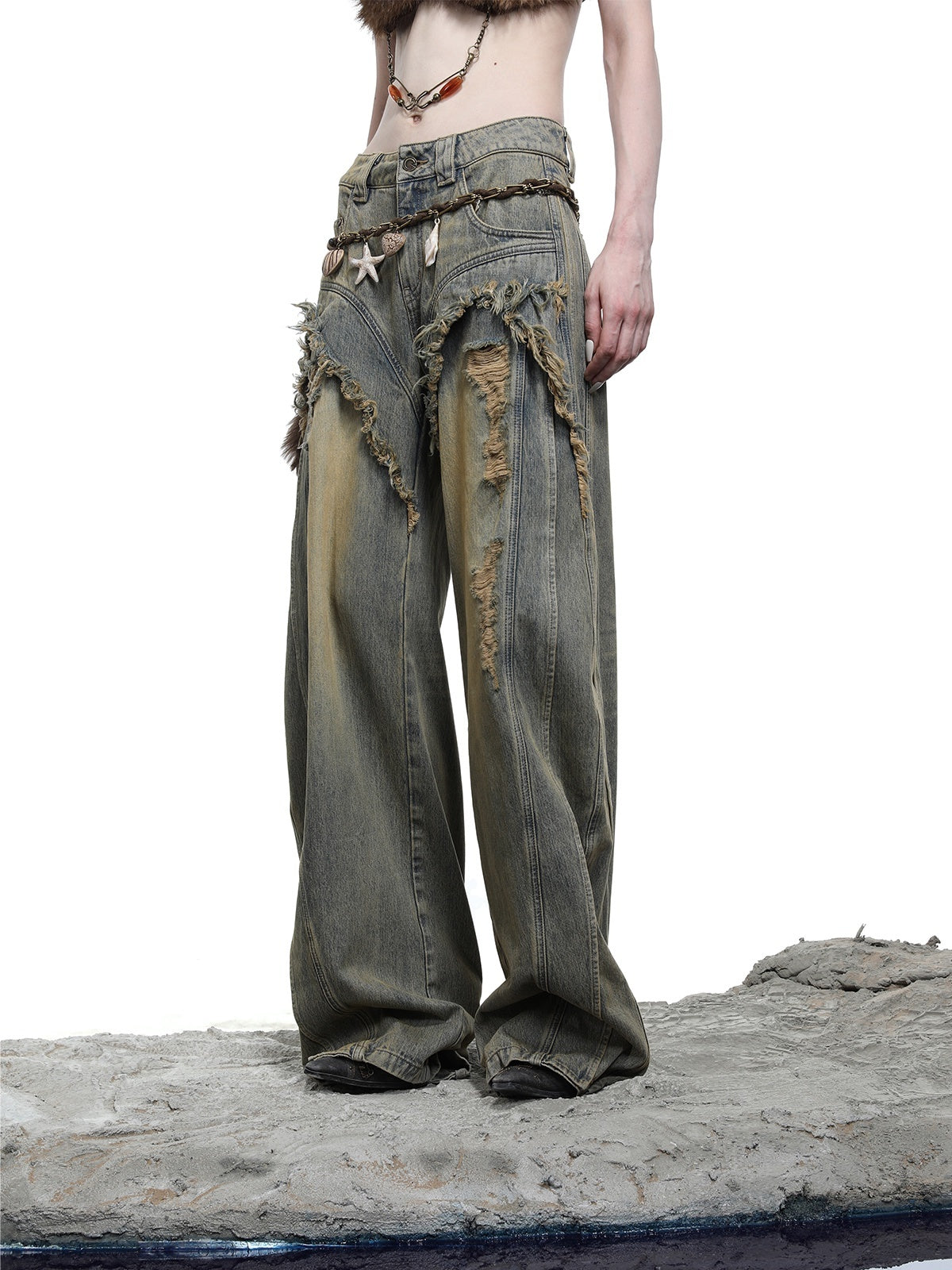 NORTH_NODE_Vintage_Blue_Washed_Distressed_Raw_Hem_Ripped_Women&