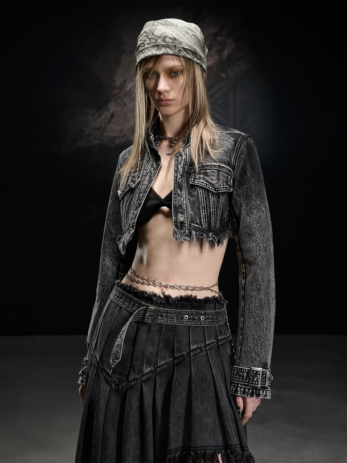 NORTH_NODE_Washed_Distressed_Cropped_Stand_Collar_Flap_Pocket_Women&