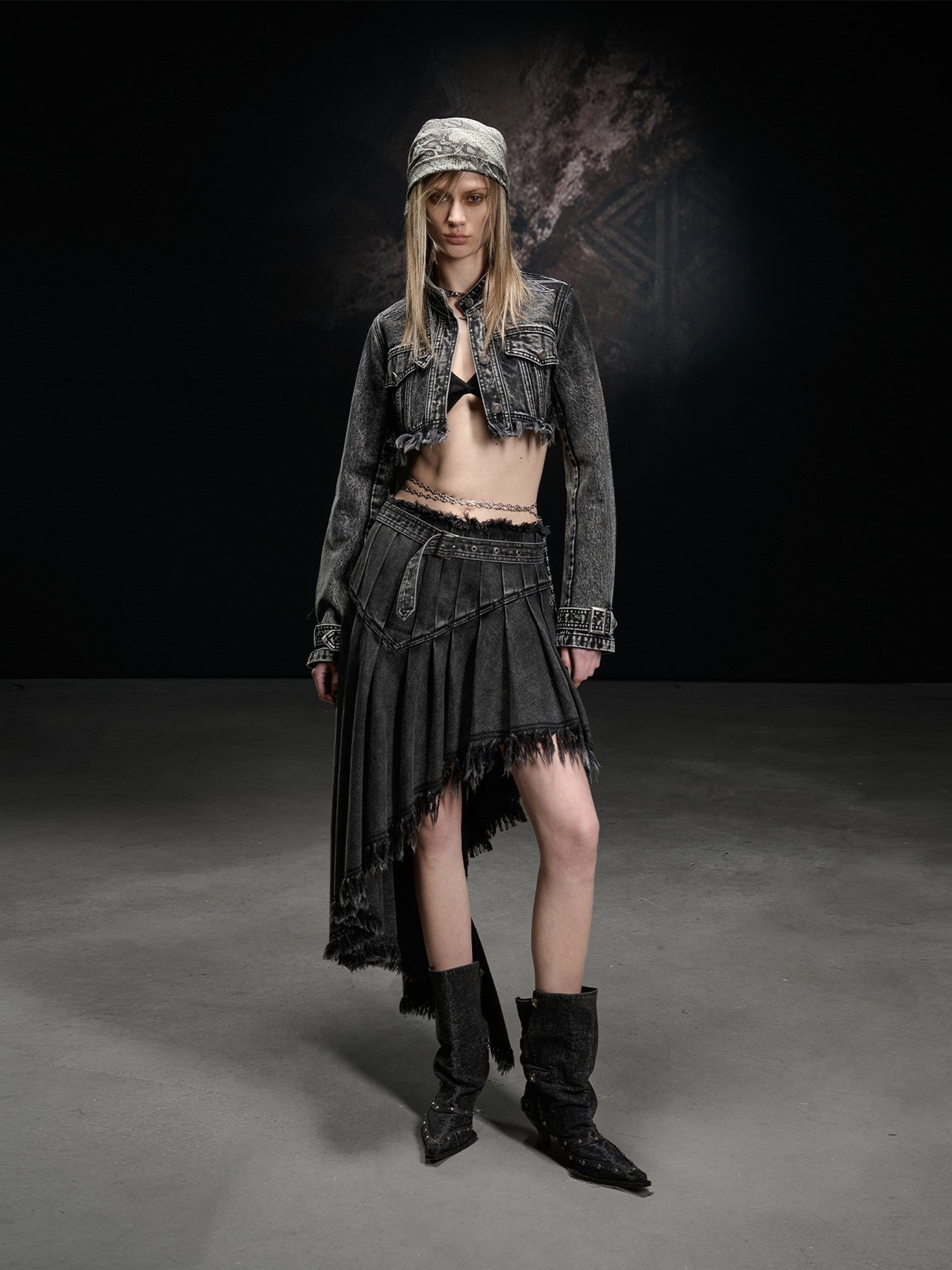 NORTH NODE Washed Distressed Cropped Stand Collar Flap Pocket Women&