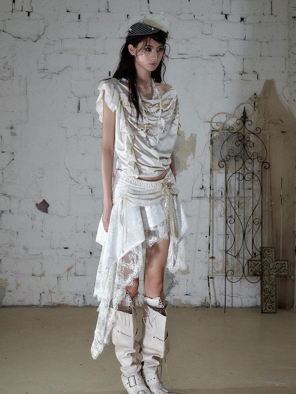 NO ROMANCE Apricot Ruffle Asymmetric Foil Chain Print Women&