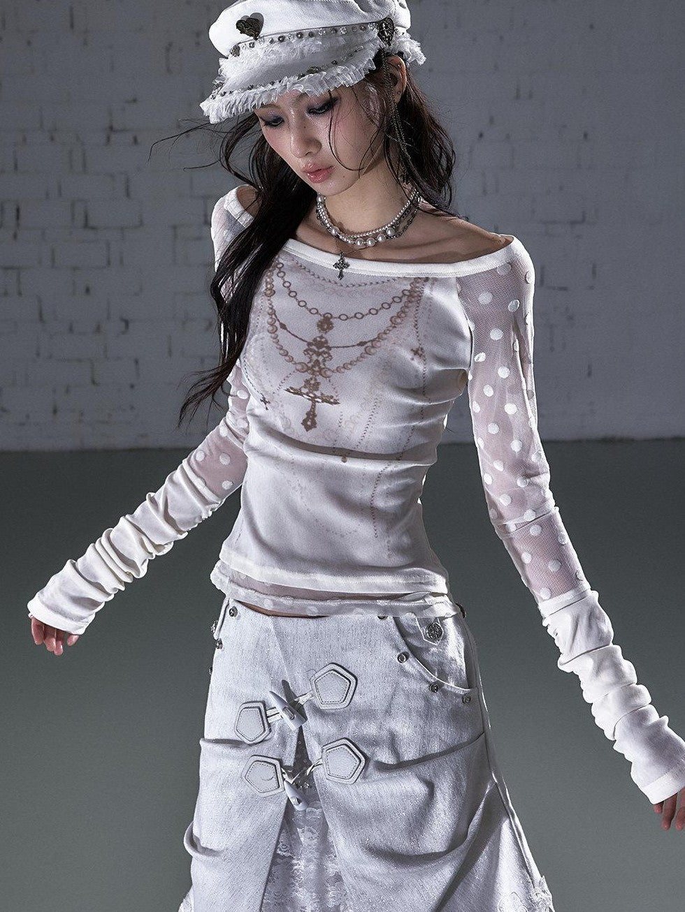 NO ROMANCE Baroque Flocked Reversible Wing Embroidered Slim Women&