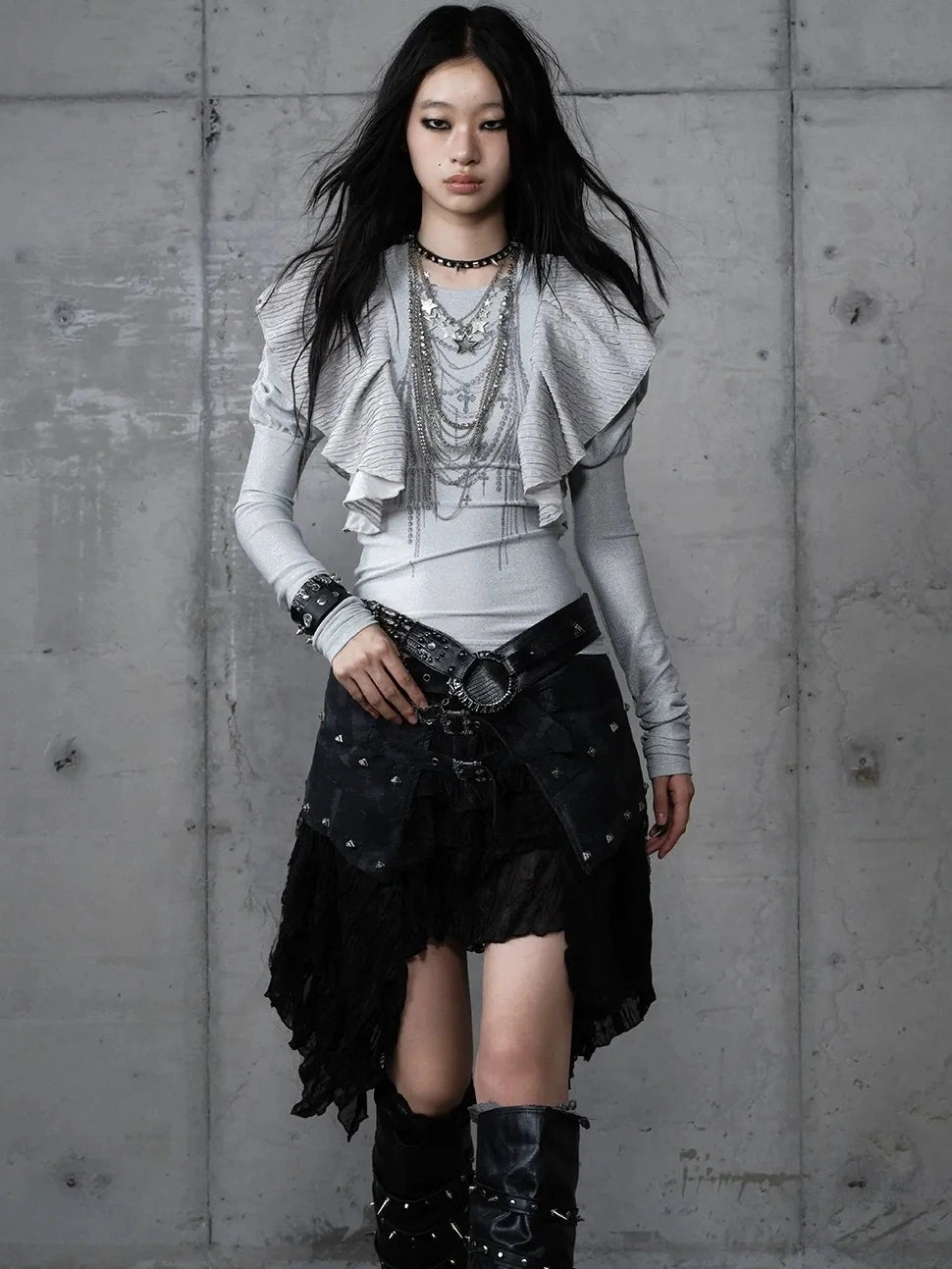 NO ROMANCE Butterfly Graphic Slim Fit Vintage Long Puff Sleeve Crew Neck Women T-Shirt