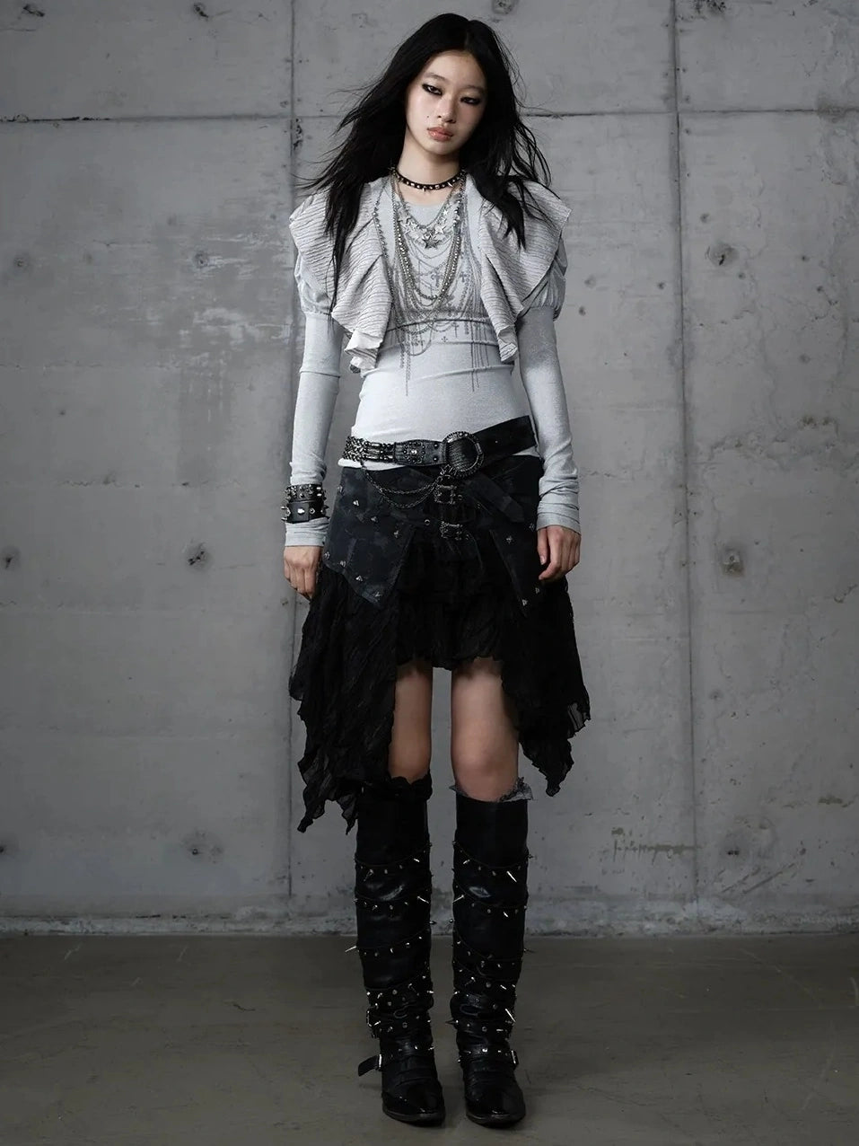 NO ROMANCE Butterfly Graphic Slim Fit Vintage Long Puff Sleeve Crew Neck Women T-Shirt