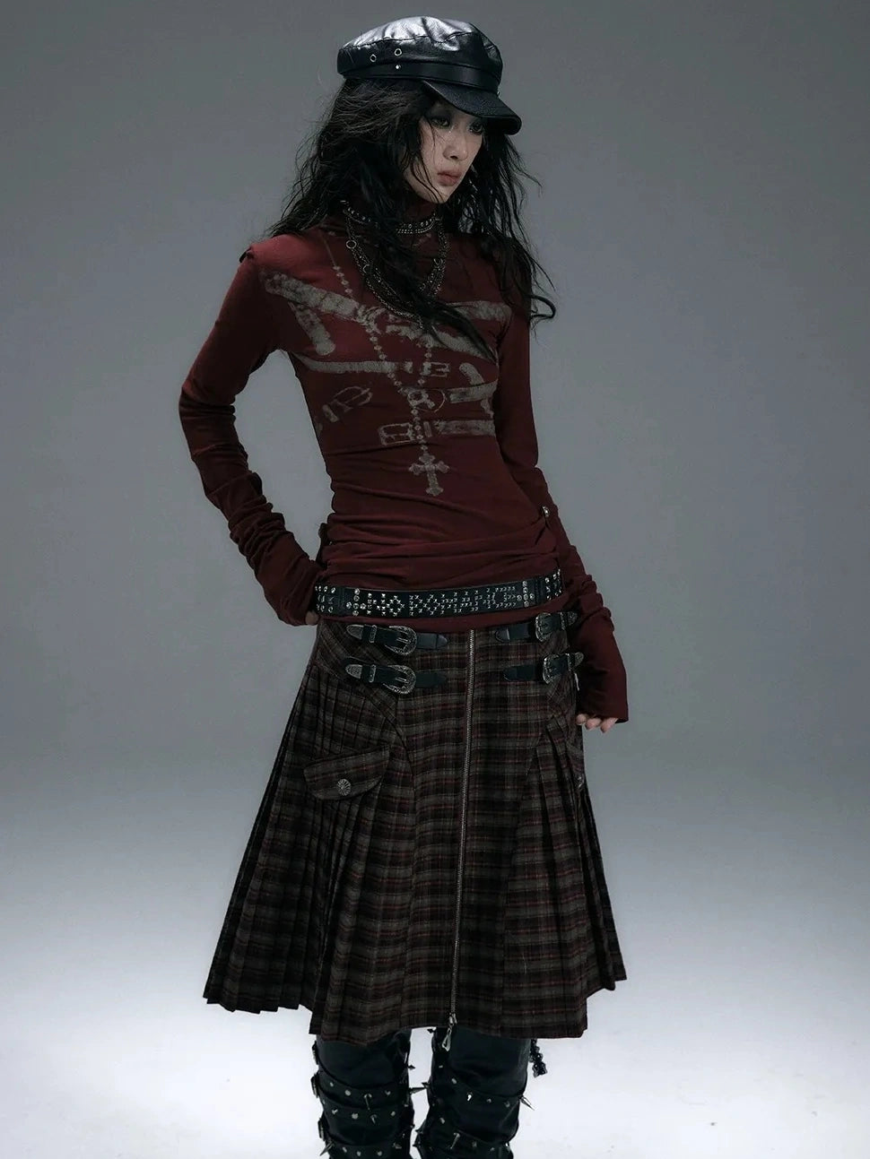 NO ROMANCE Cotton Blend Printed Slim Fit High Neck Long Sleeve Street Punk Women T-Shirt