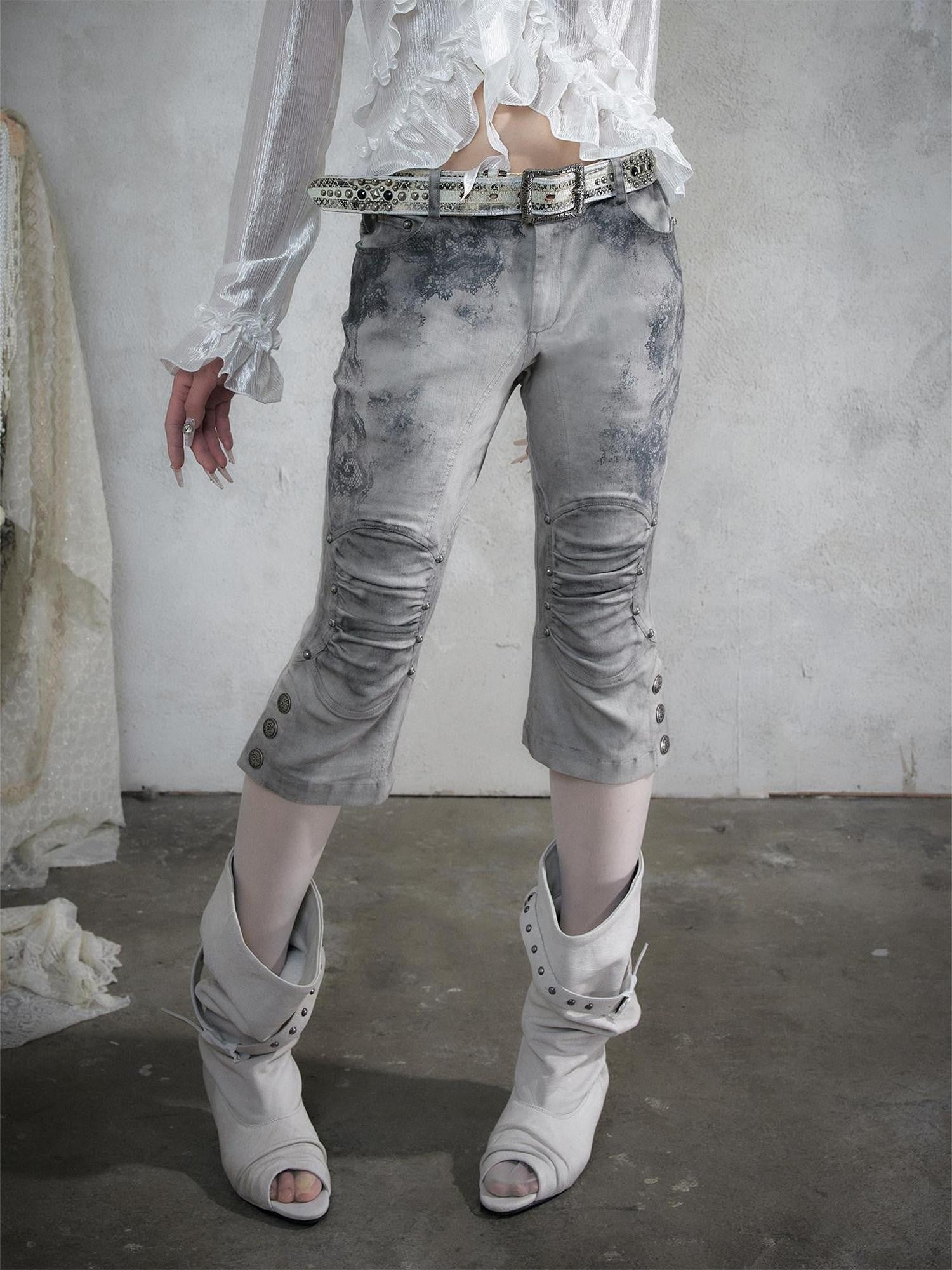 NO ROMANCE Distressed Lace Print Slim Fit Women&