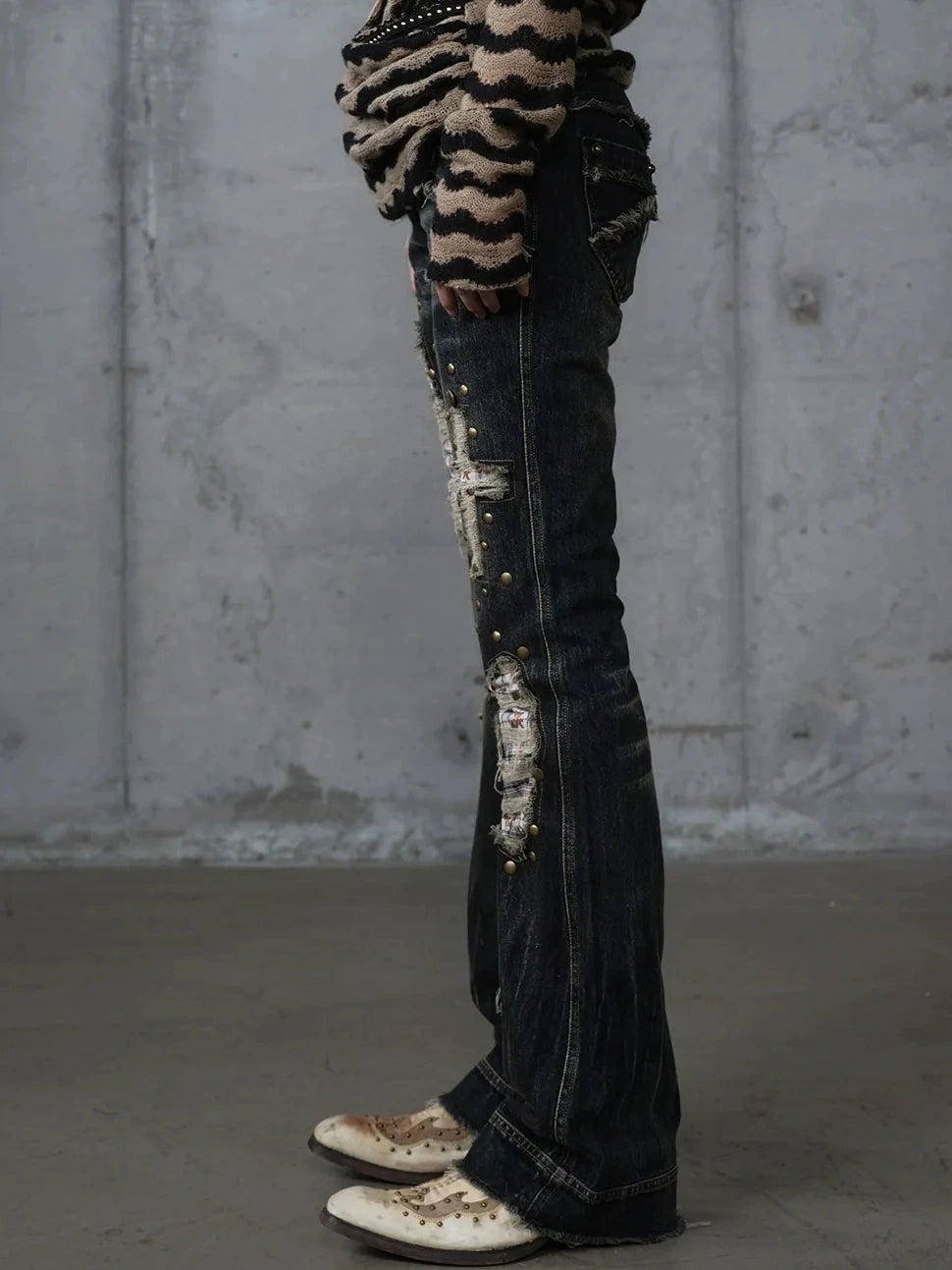 NO ROMANCE Distressed Plaid Slim Low Rise Punk Women Non Stretch Denim Zip Fly Jeans