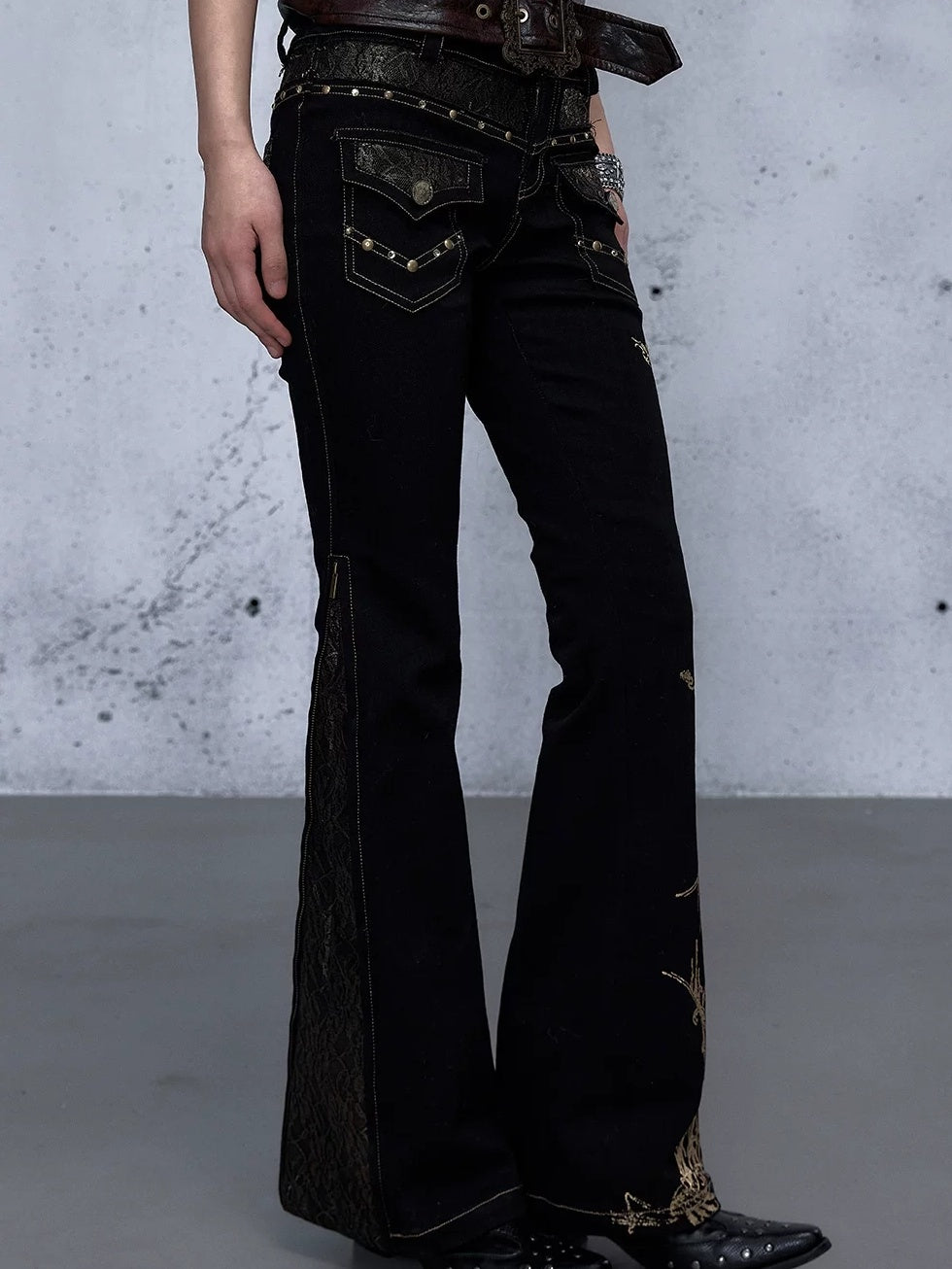 NO ROMANCE High Waist Rhinestone Accent Modern Slim Patchwork Women Floral Stretch Jeans