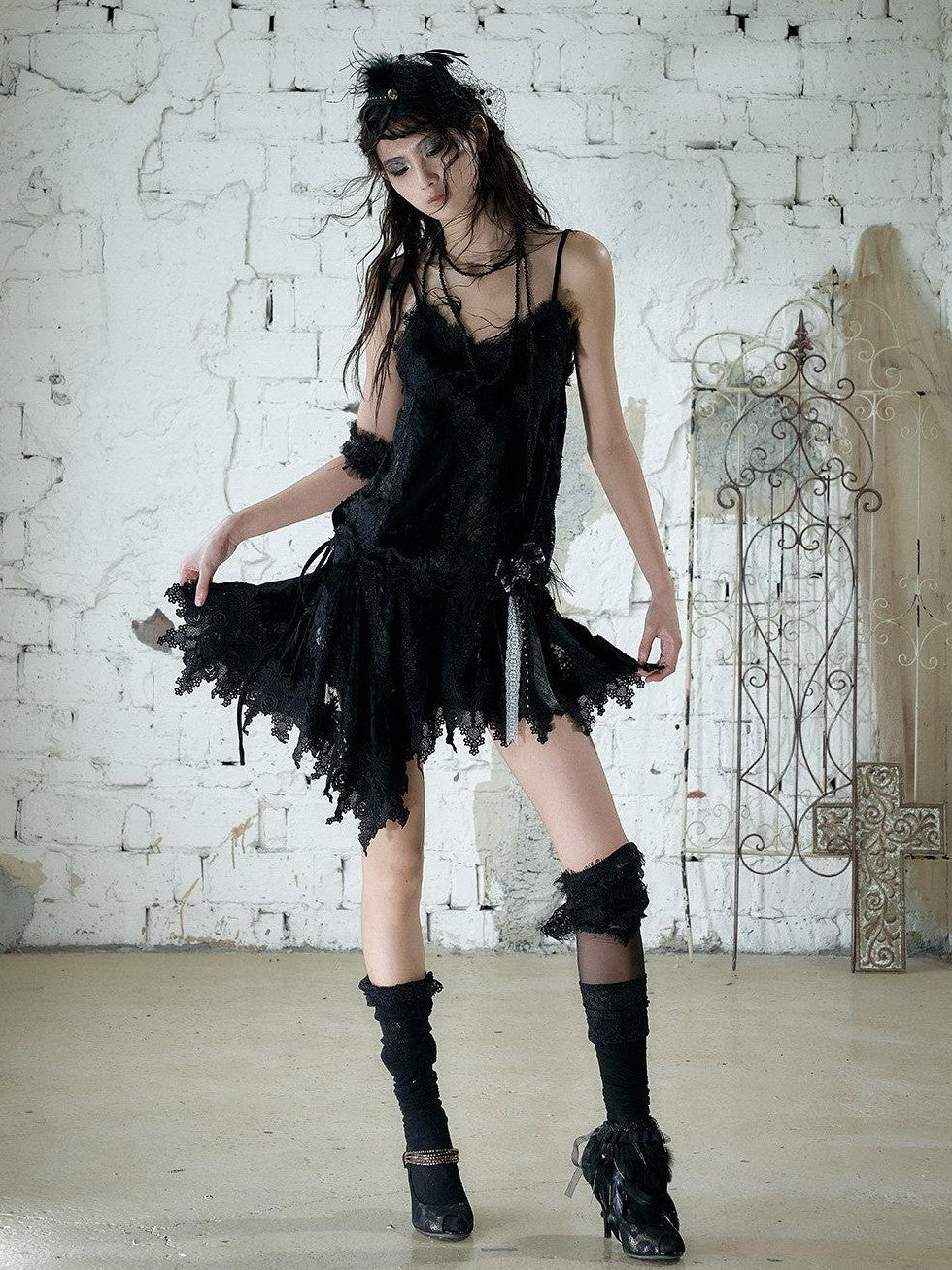 NO ROMANCE Lace Velvet Drawstring V-neck Irregular Women&