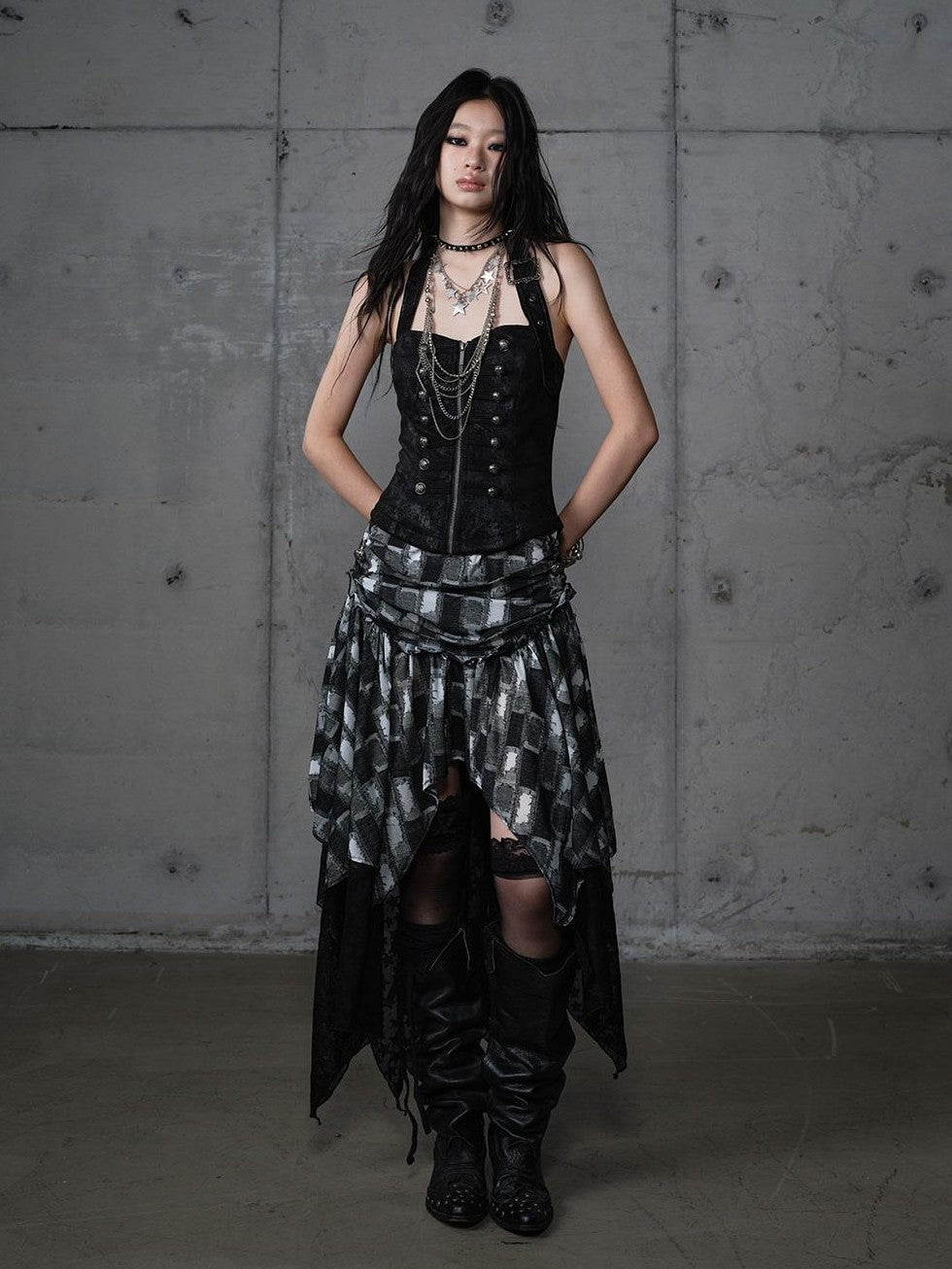 NO ROMANCE Plaid Velvet Irregular Court Style Women&