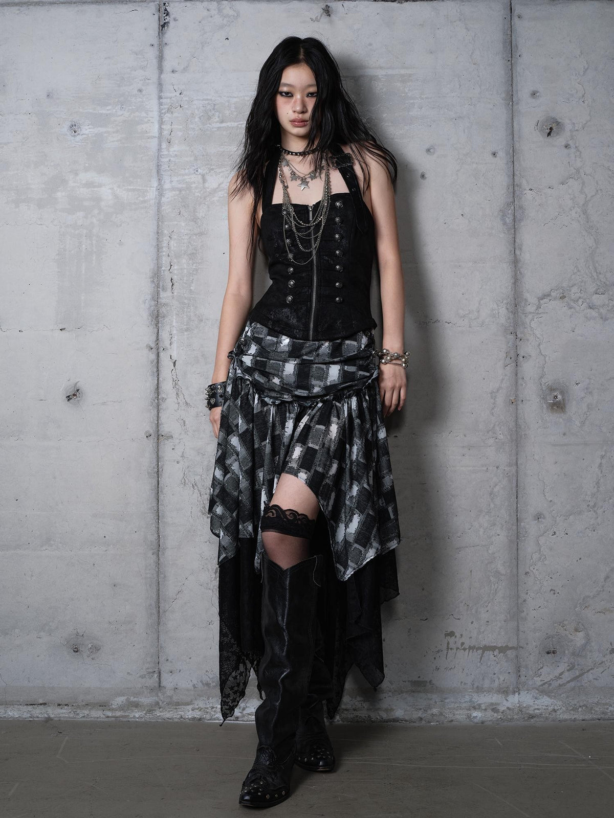 NO ROMANCE Plaid Velvet Irregular Court Style Women&